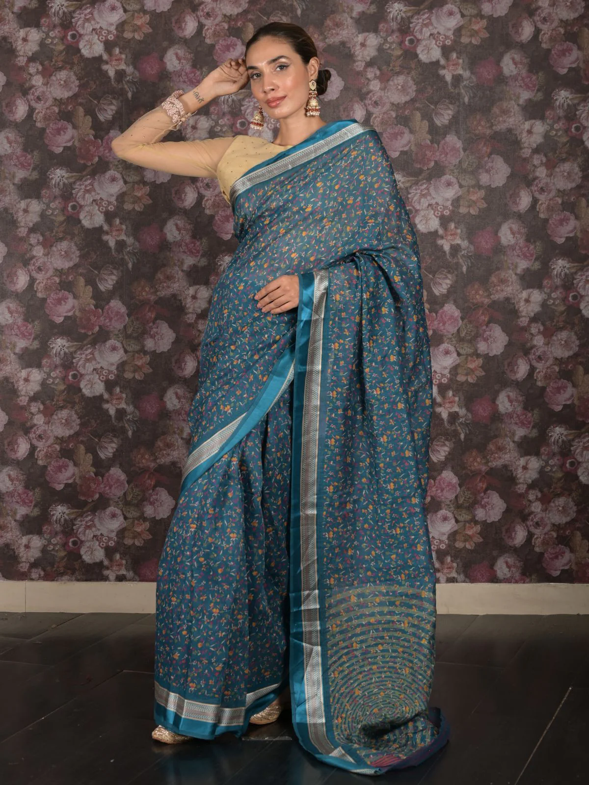 Odette Teal Printed Polyester Saree With Unstitched Blouse For Women - Image 2