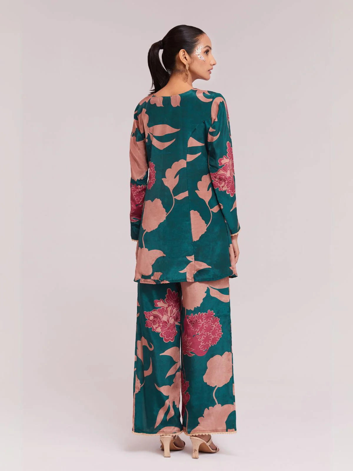 Odette Teal Silk Blend Printed Stitched Co-Ord Set For Women - Image 5