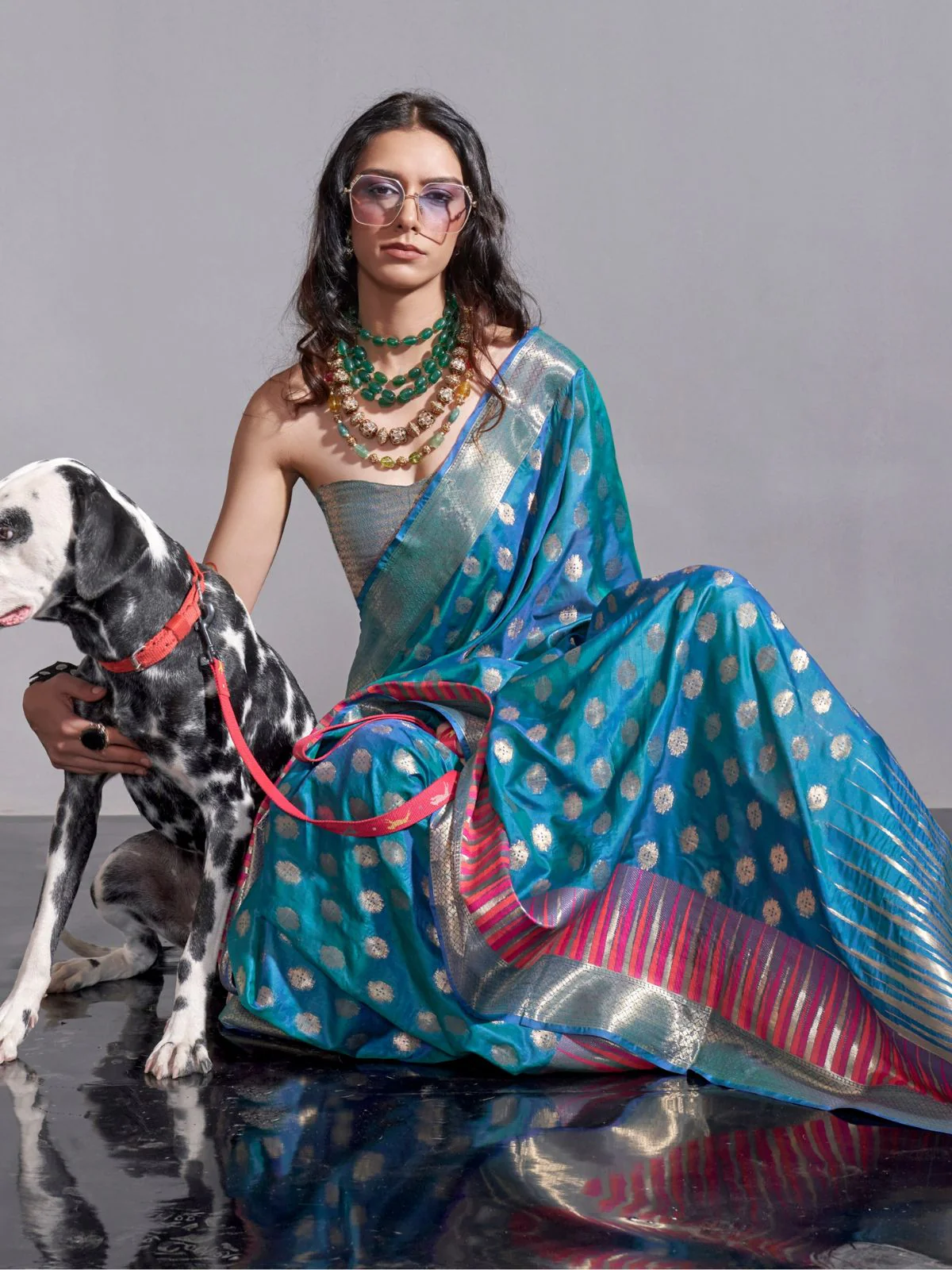 Odette Teal Silk Blend Woven Saree With Unstitched Blouse For Women - Image 2