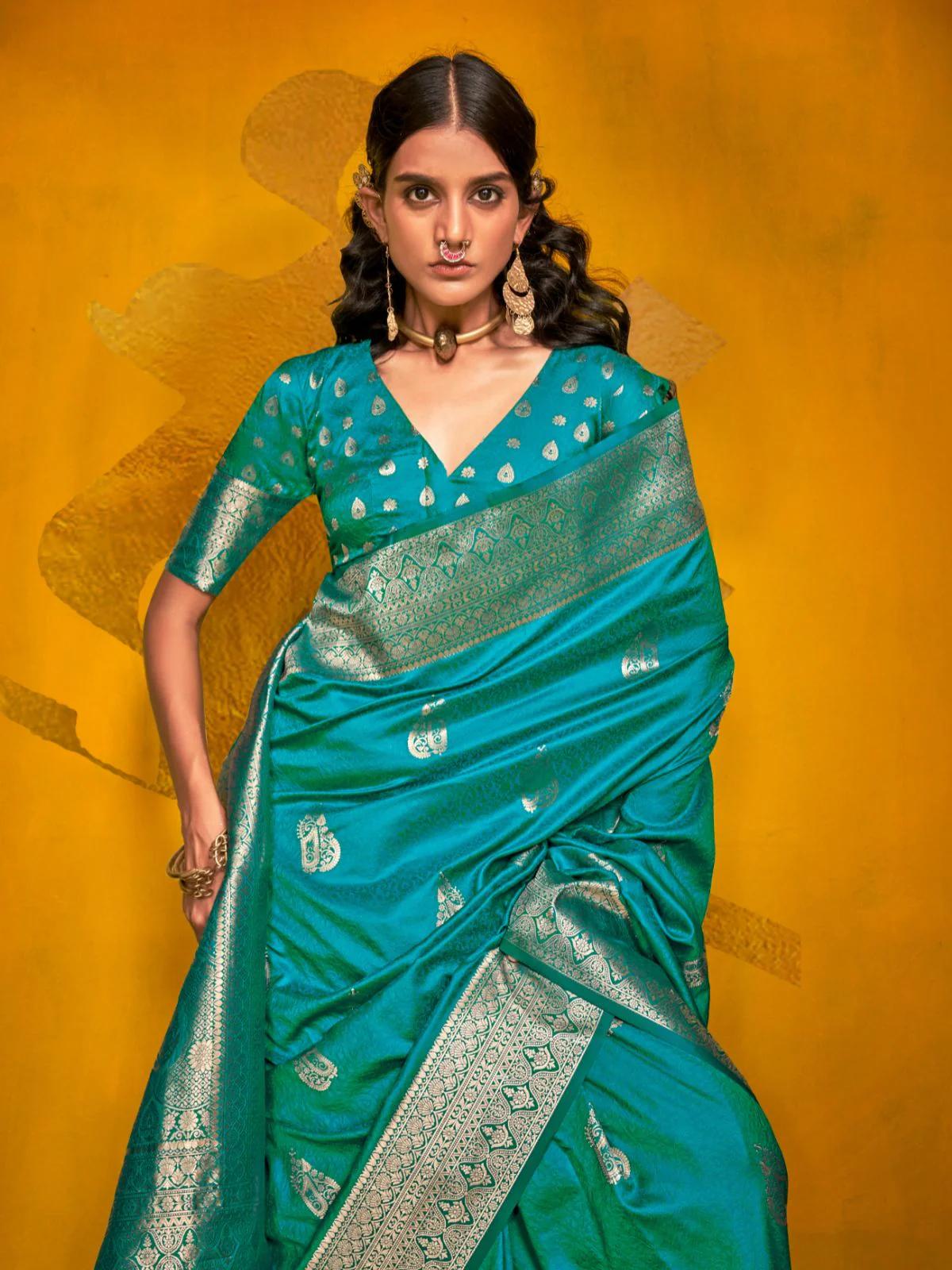Odette Teal Silk Blend Woven Saree With Unstitched Blouse For Women - Image 2