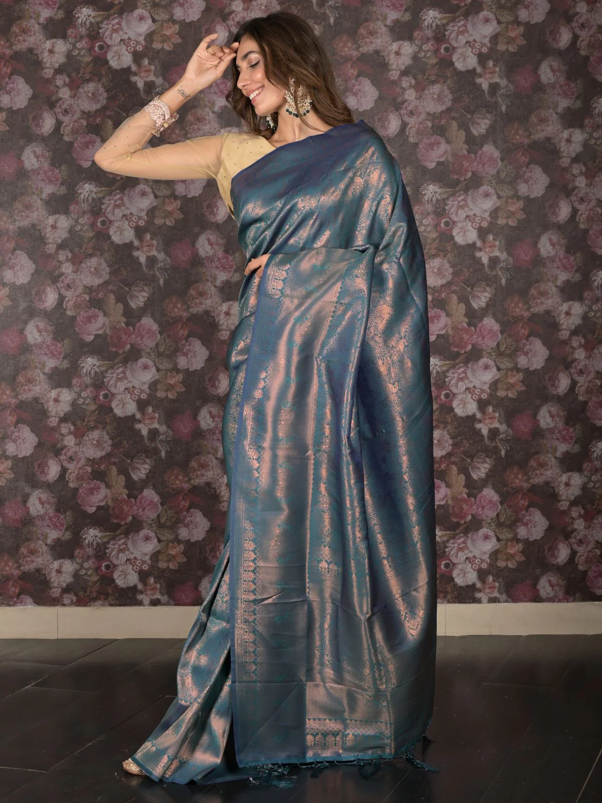 Odette Teal Silk Blend Woven Saree with Unstitched Blouse for Women - Image 3