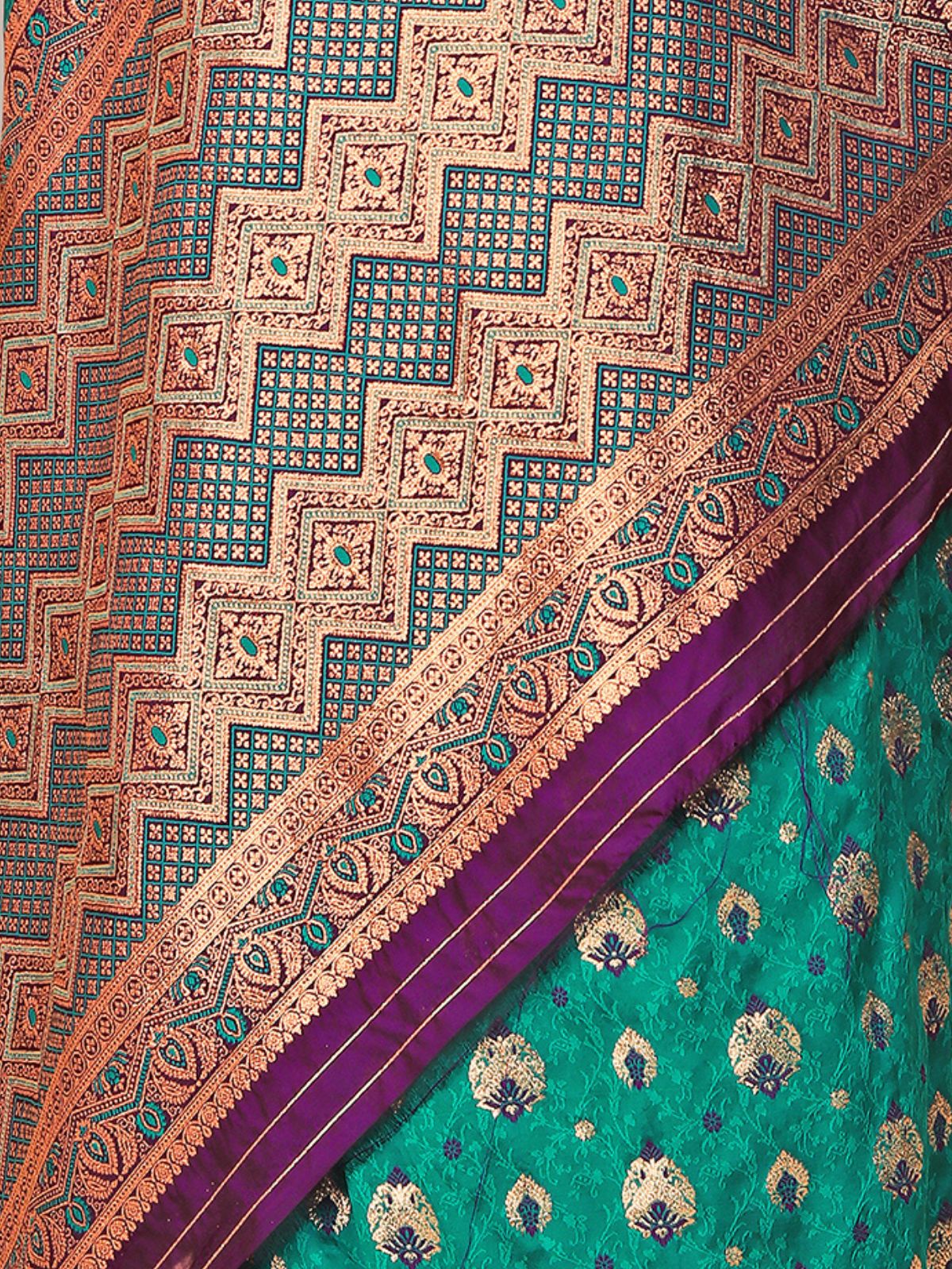 Odette Teal Woven Banarasi Silk Saree With unstitched Blouse For Women - Image 6
