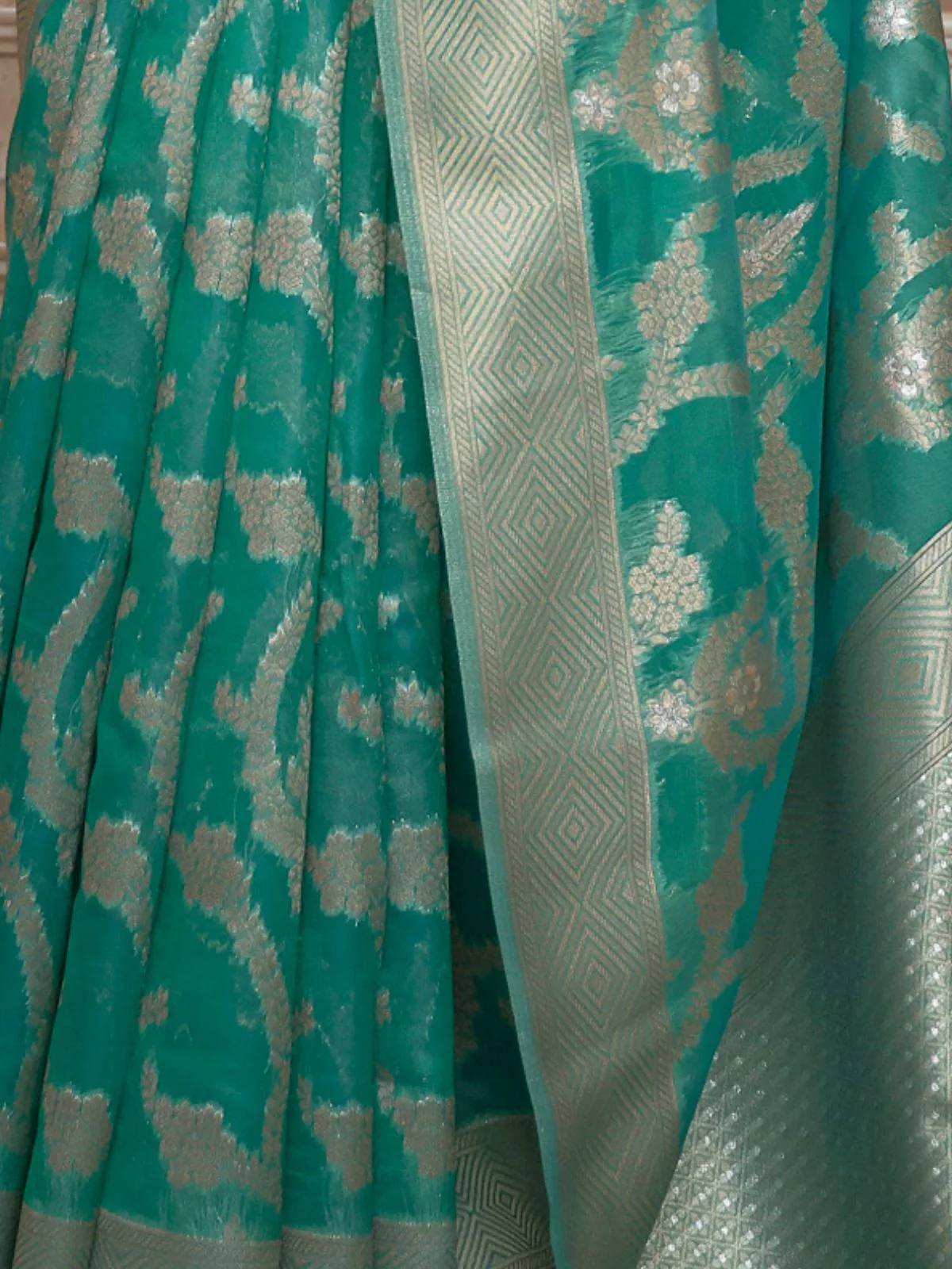 Odette Teal Woven Design Silk Blend Saree With Unstitched Blouse For Women - Image 3