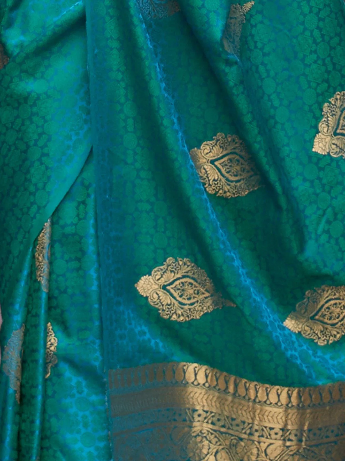 Odette Teal Woven Design Silk Blend Saree With Unstitched Blouse For Women - Image 4