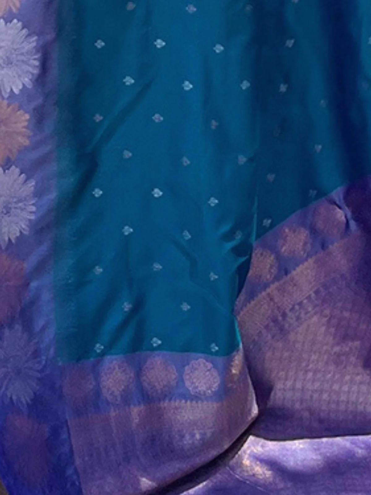 Odette Teal Woven Design Soft Silk Saree With Unstitched Blouse For Women - Image 4