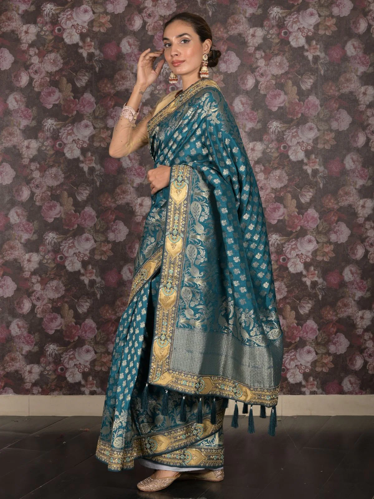 Odette Teal Woven Heavy Silk Blend Bridal Saree With Unstitched Blouse For Women - Image 3