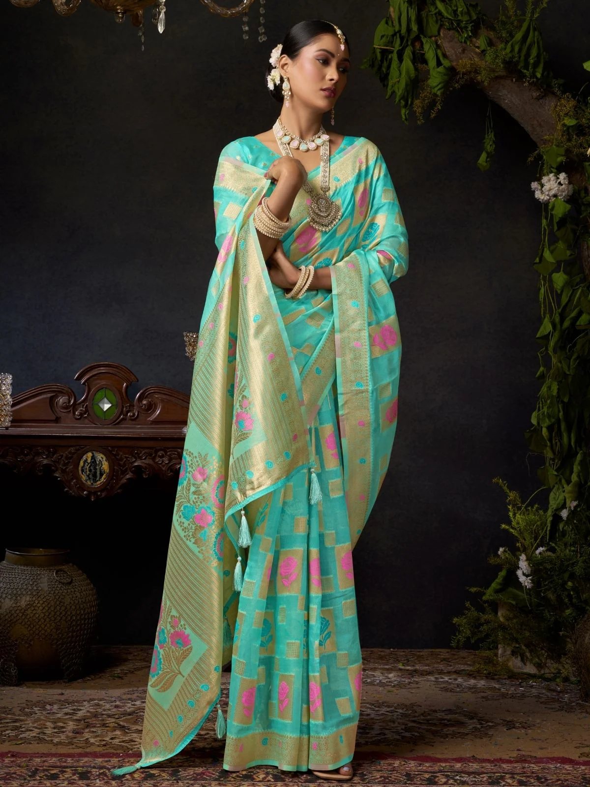 Odette Turquoise Silk Blend Woven Saree For Women - Image 3