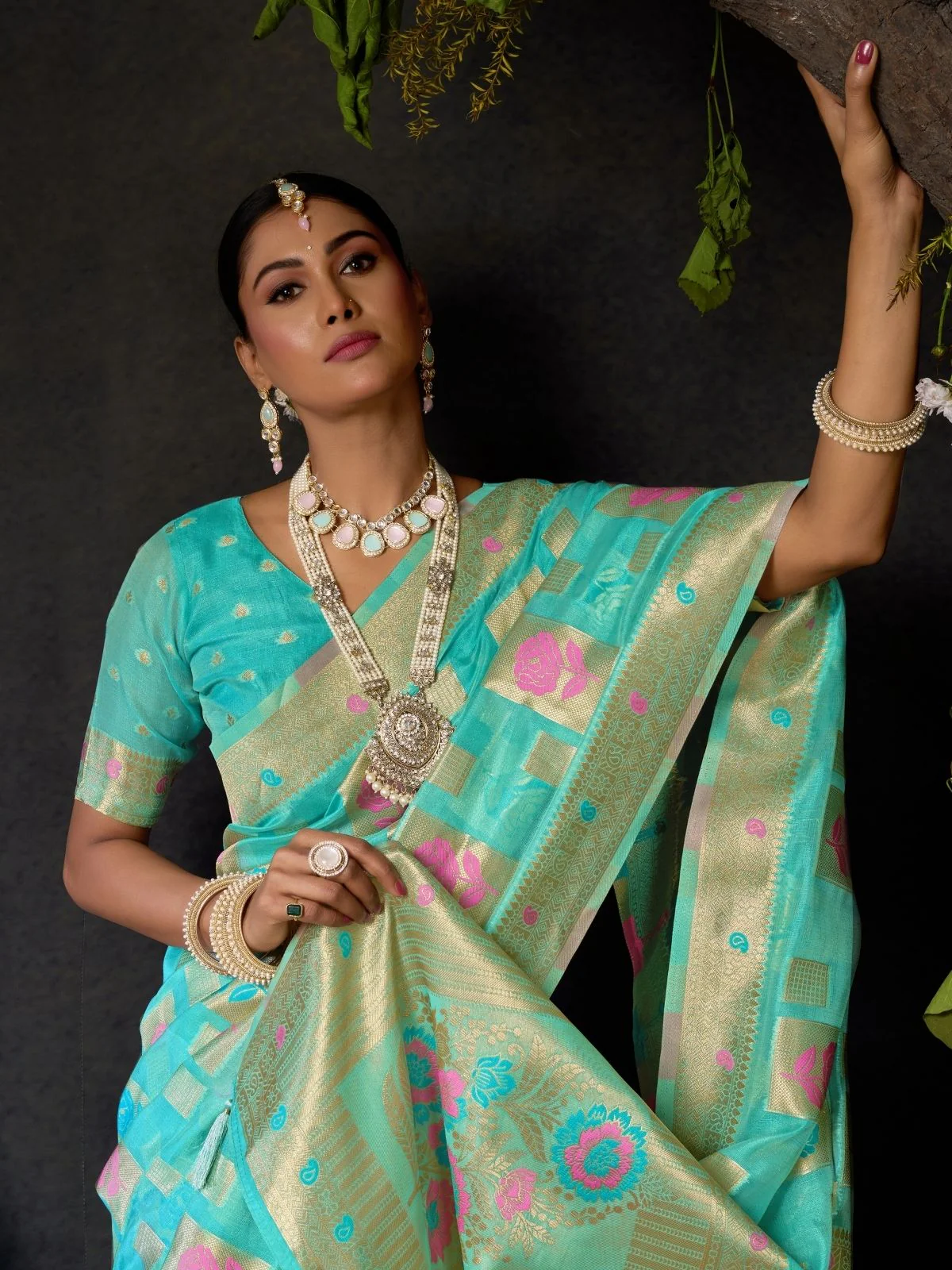 Odette Turquoise Silk Blend Woven Saree For Women - Image 5