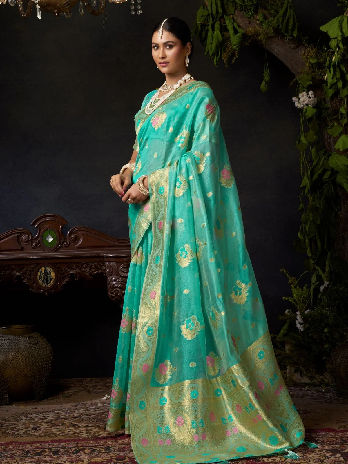 Odette Turquoise Silk Blend Woven Saree For Women - Image 2