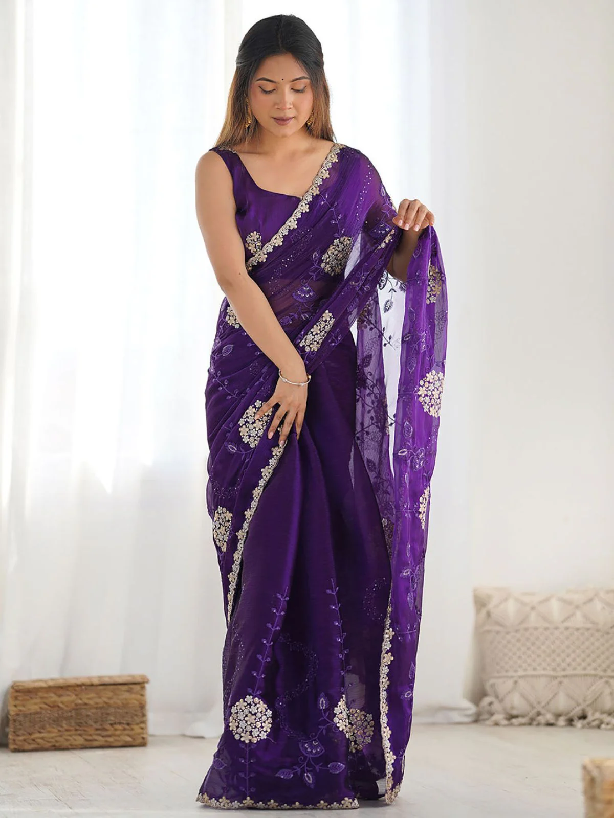 Odette Violet Chiffon Embroidered Elegant Saree For Women - Image 2