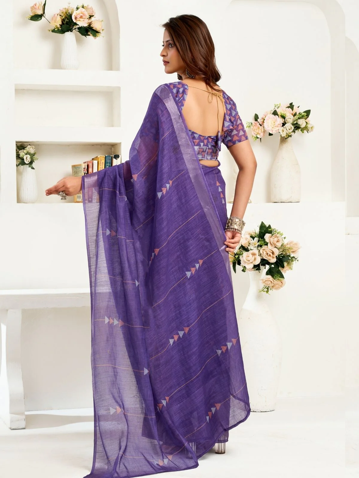 Odette Violet Cotton Linen Zari Work Saree For Women - Image 3