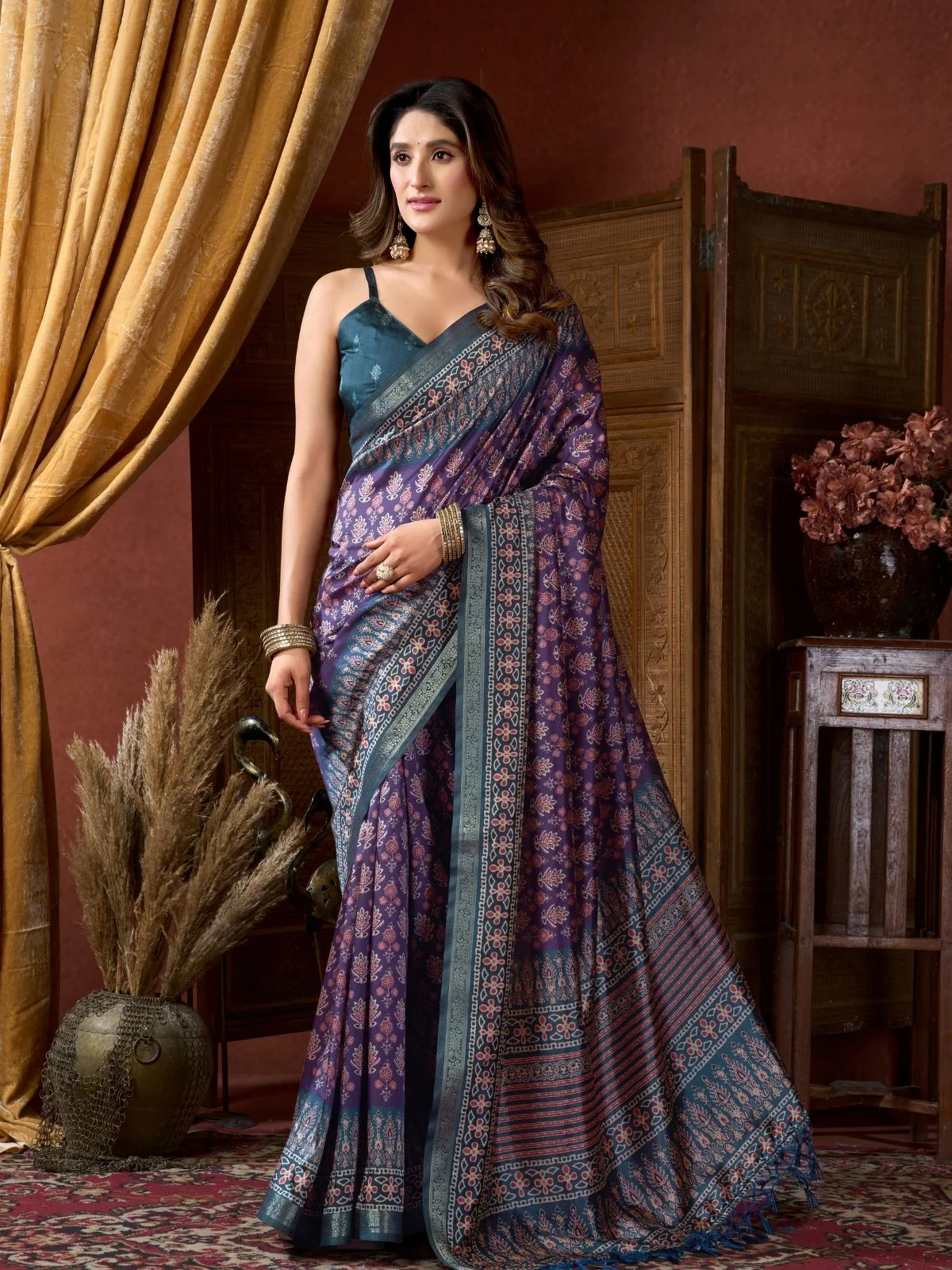 Odette Violet Silk Blend Printed Saree For Women