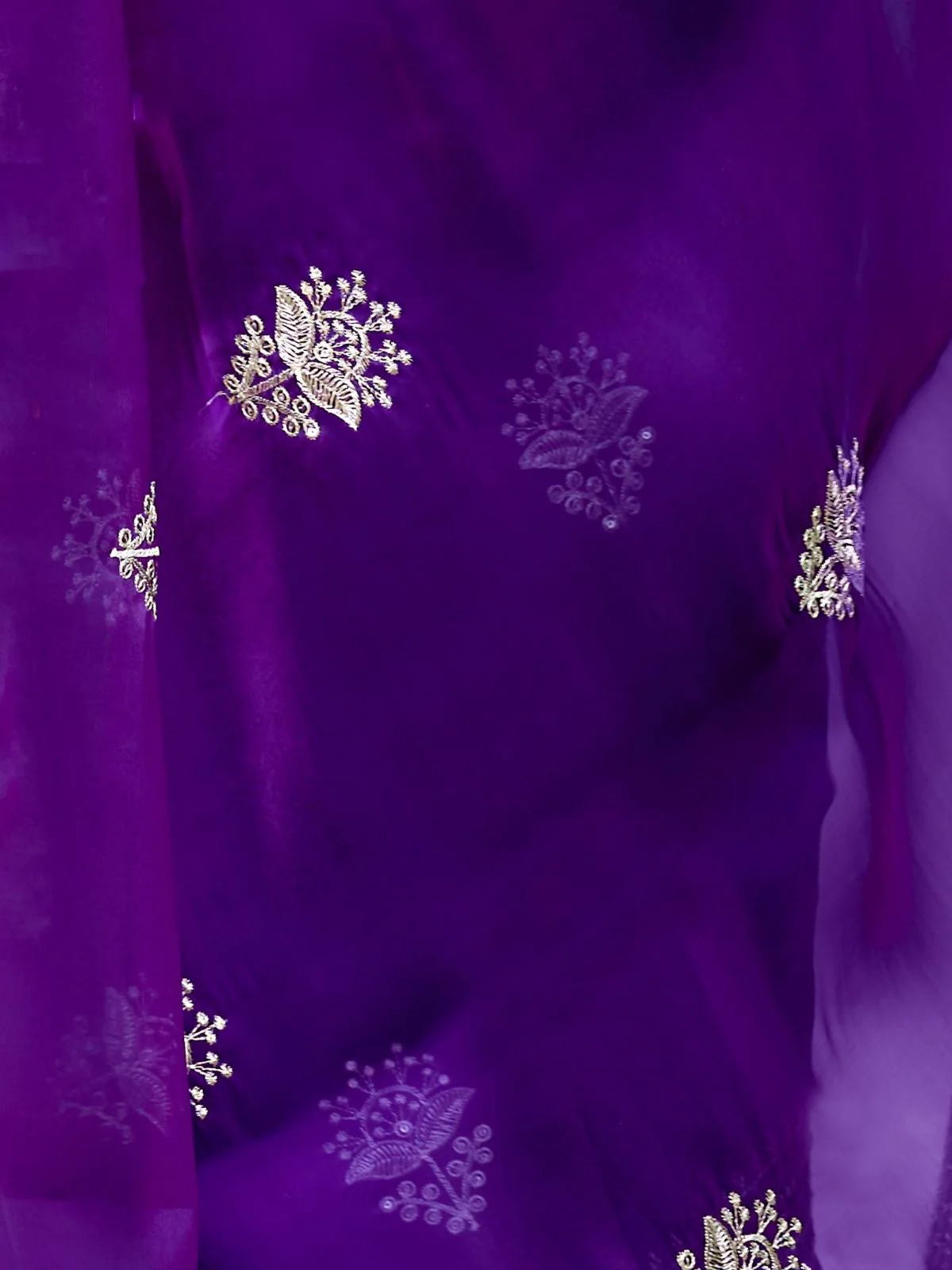 Odette Voilet Chiffon Embroidered Saree For Women - Image 5