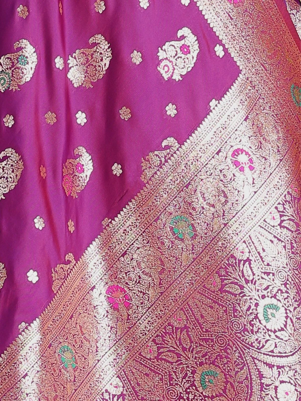 Odette Voilet Silk Blend Woven Elegant Saree For Women - Image 6