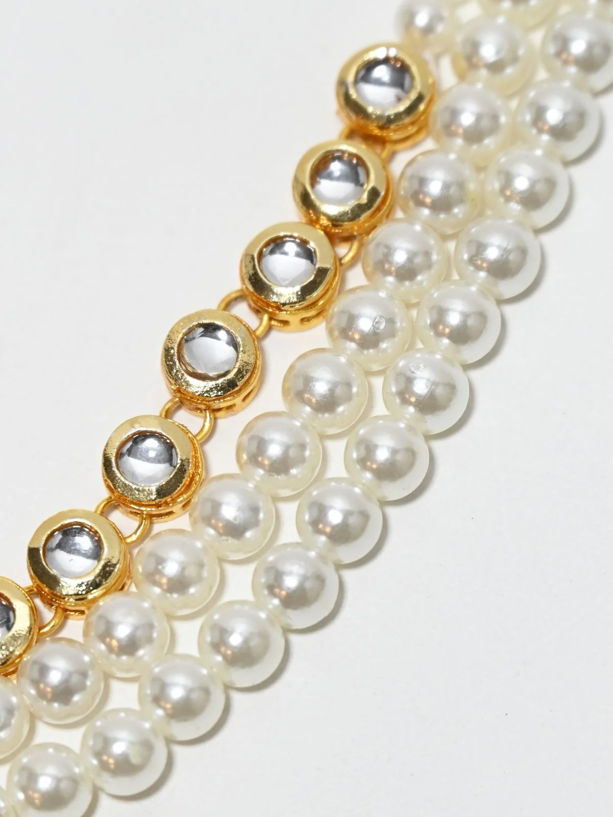 Odette White Alloy Beaded Pearl Kundan Neckpiece For Women - Image 4