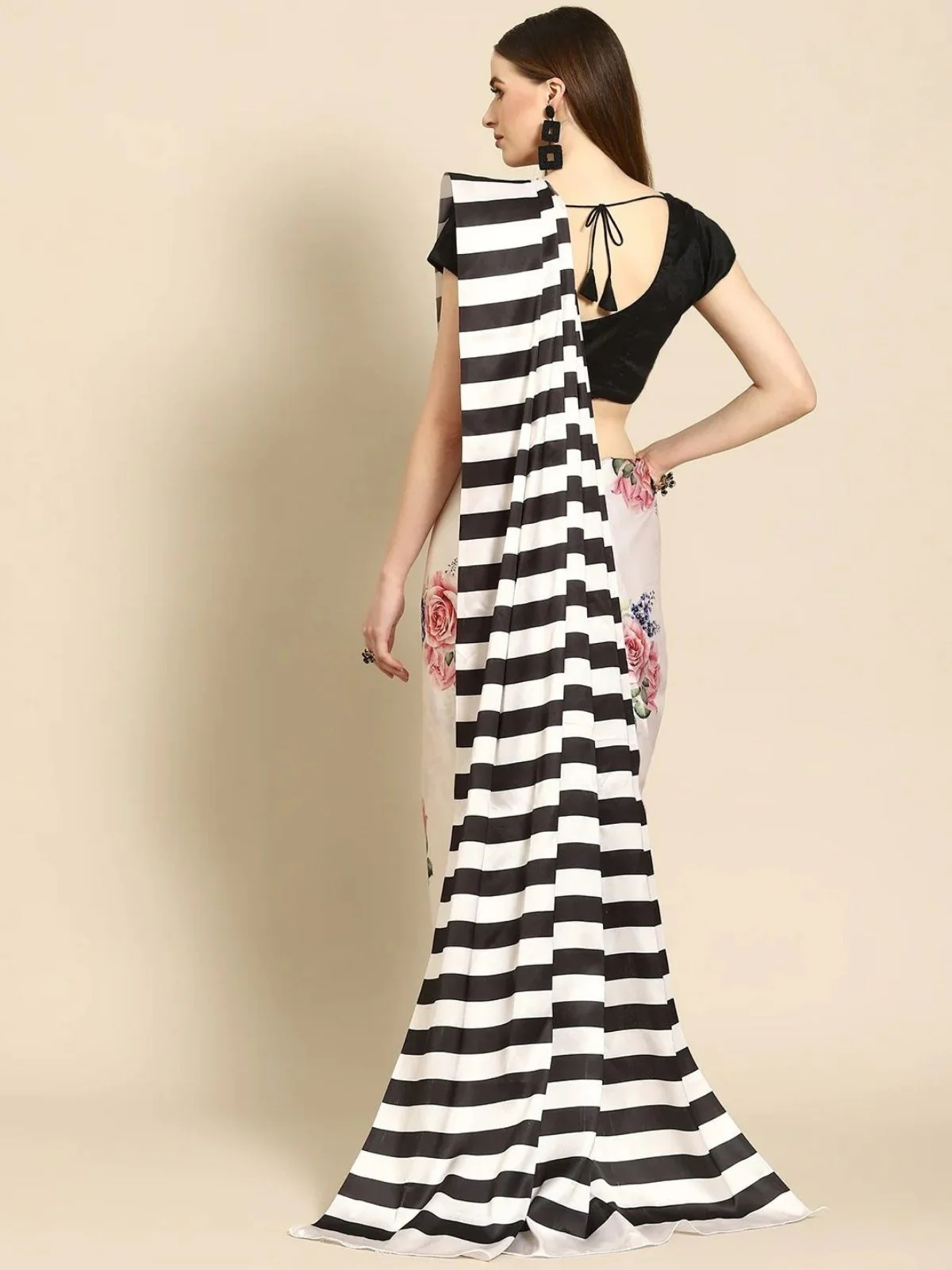 Odette White And Black Satin Printed Saree With Unstitched Blouse For Women - Image 3