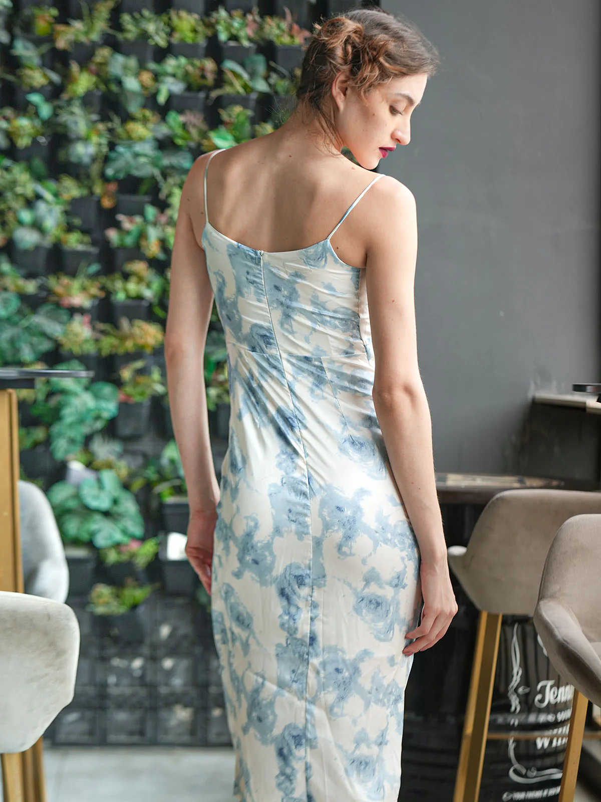 Odette White And Blue Printed Satin Slit Dress for Women - Image 4