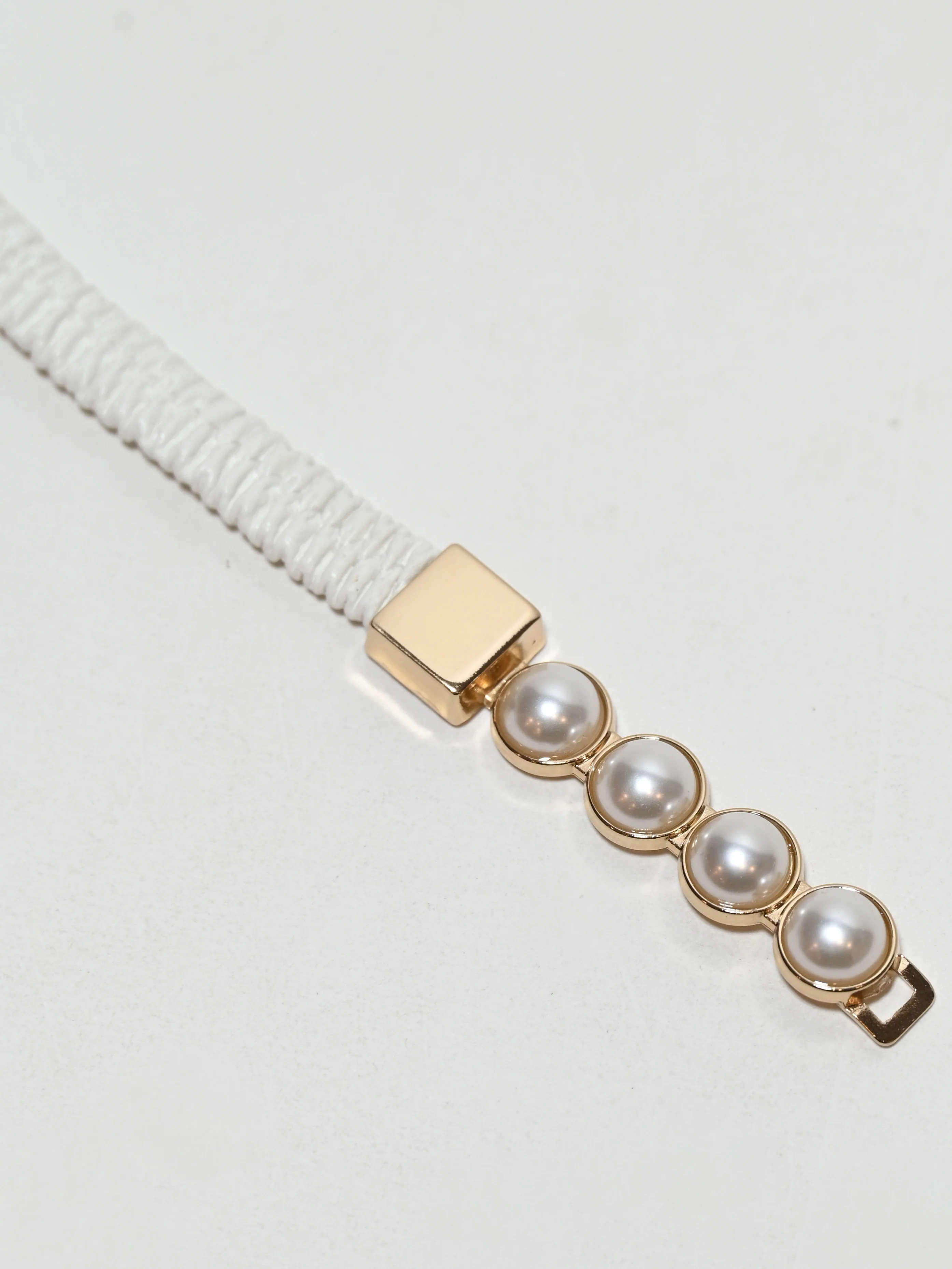 Odette White And Golden Elastic Pearl Belt For Women - Image 4