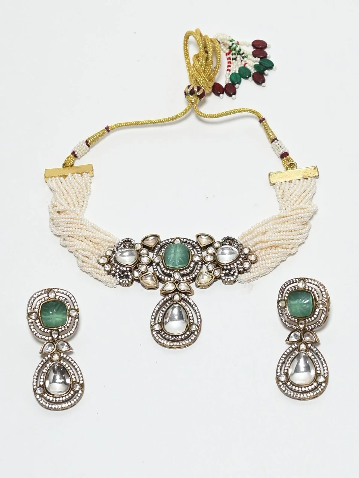 Odette White And Green Alloy Kundan And Stone Jewellery Set For Women - Image 3