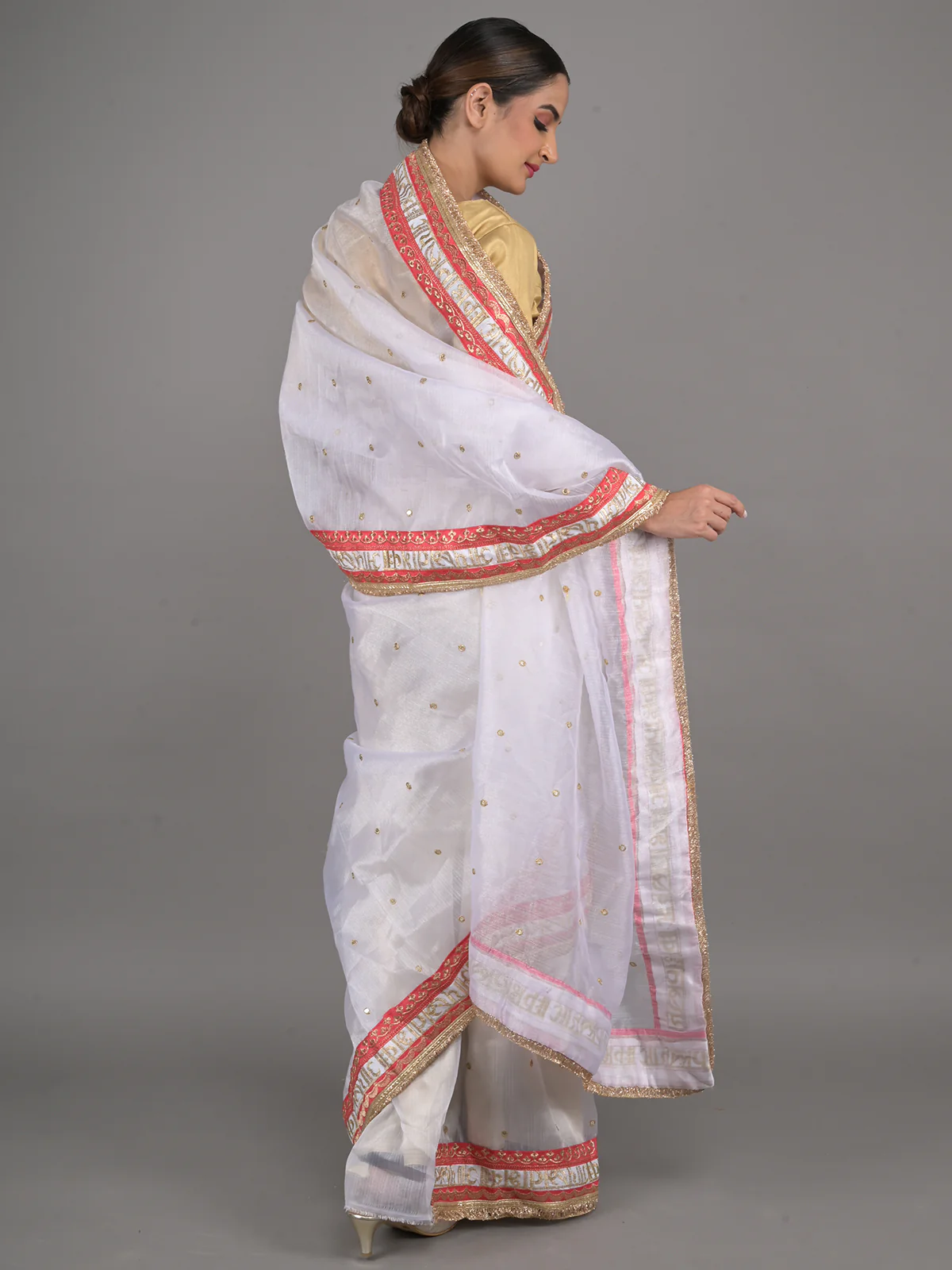 Odette White and Red Embroidered Organza Saree for Women - Image 3