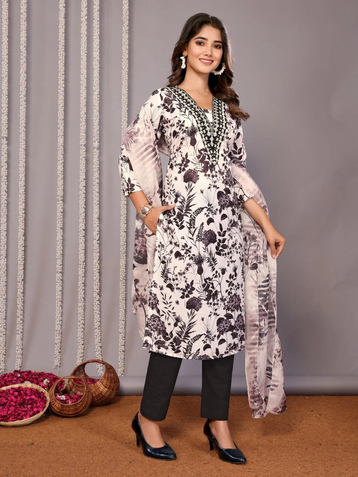 Odette White & Black Cotton Blend Printed Stiched Kurta Set For Women - Image 6