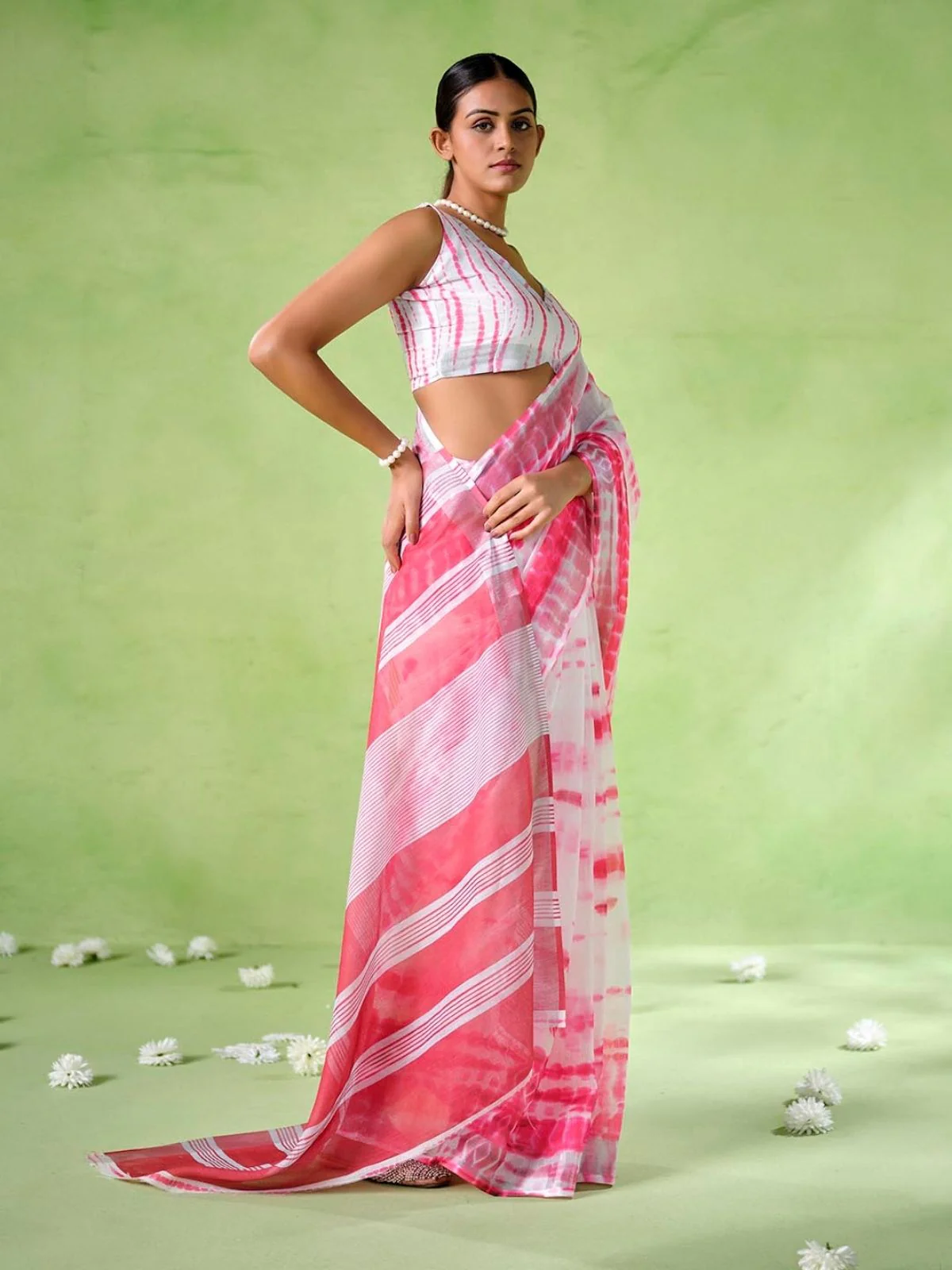 Odette White Cotton Linen Solid Printed Saree For Women - Image 3
