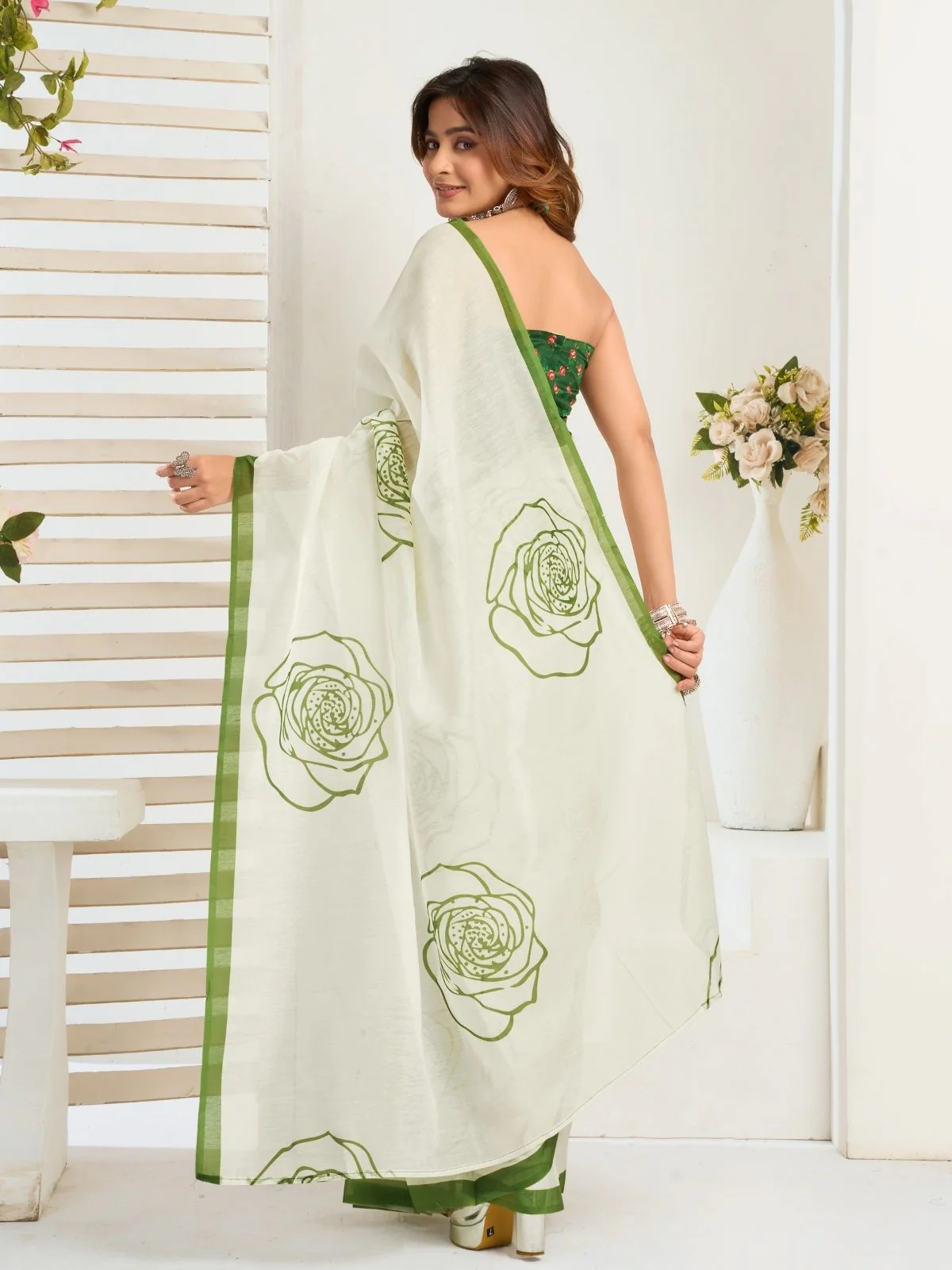 Odette White Cotton Linen Zari Work Saree For Women - Image 4
