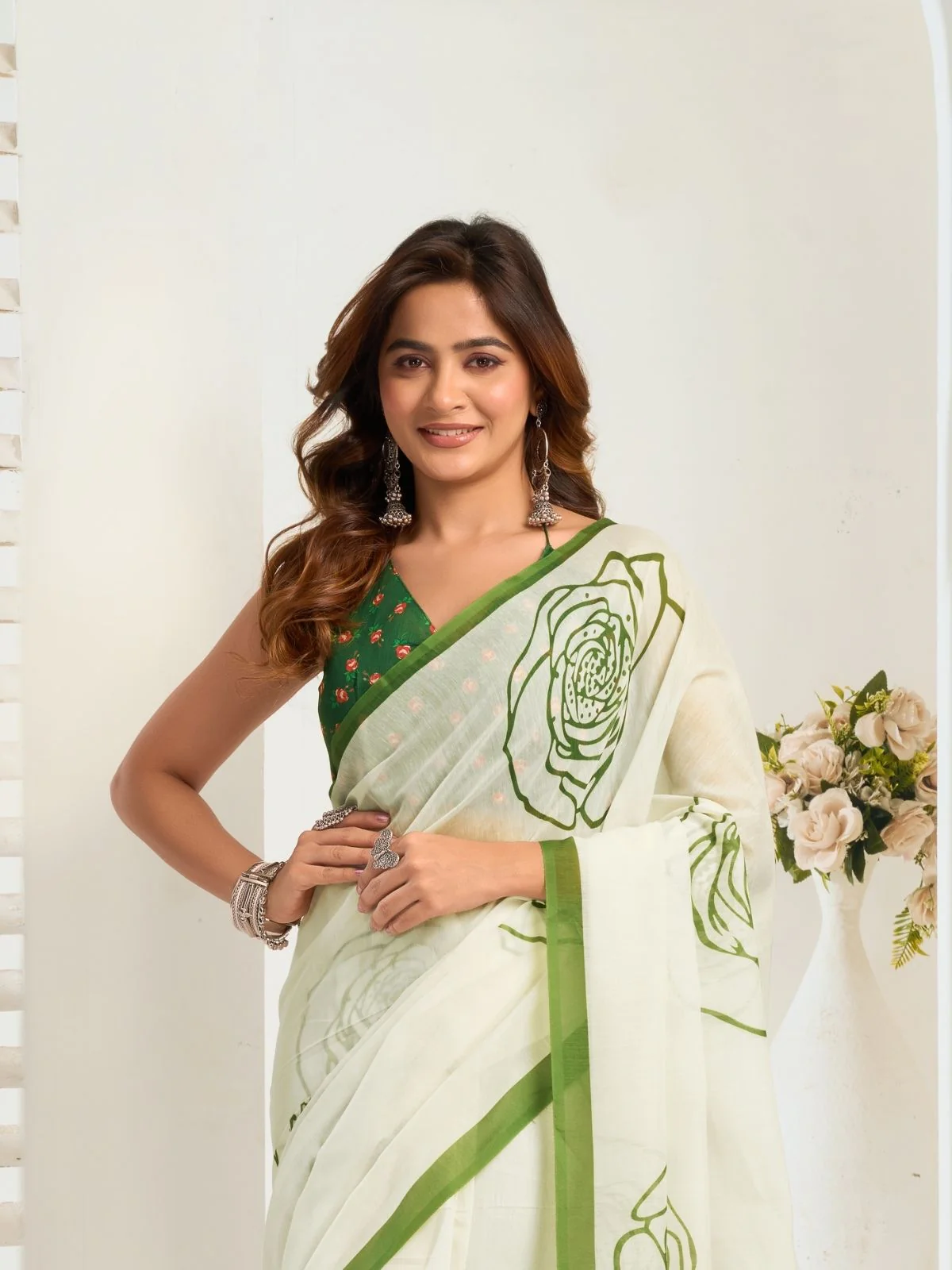 Odette White Cotton Linen Zari Work Saree For Women - Image 5
