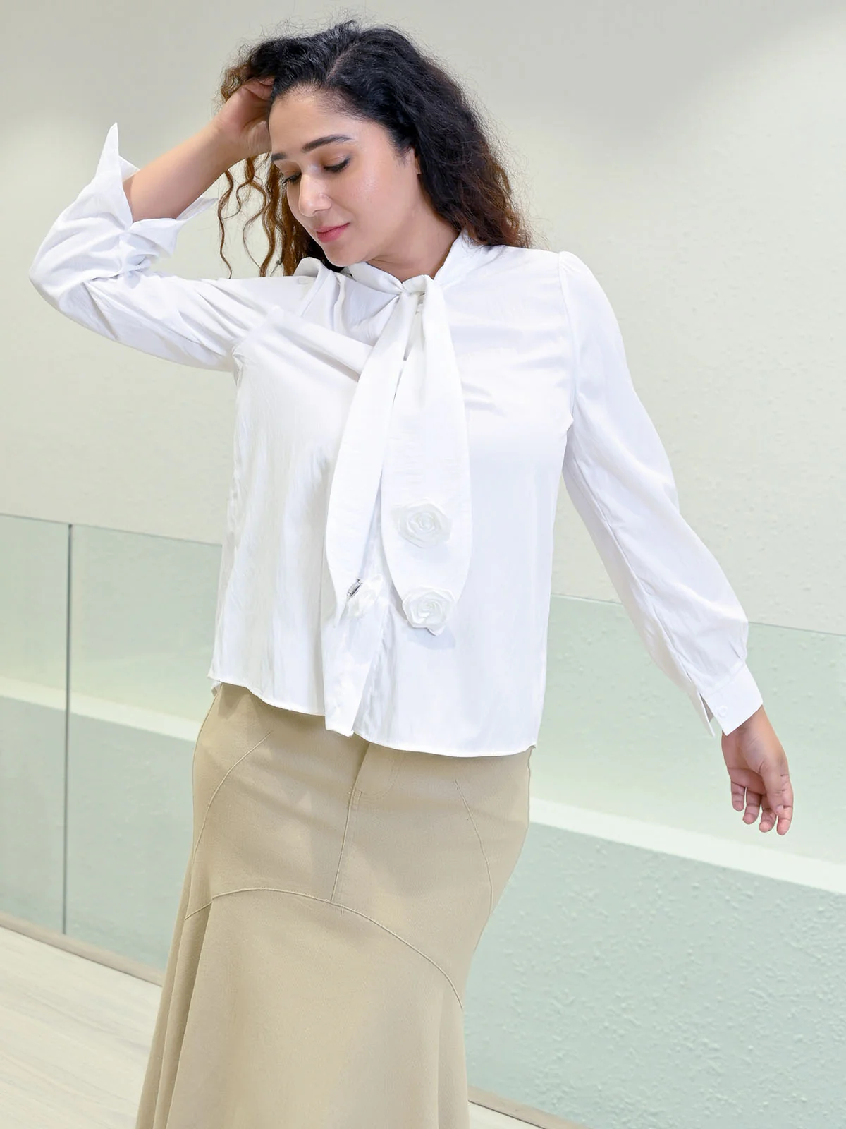 Odette White Cotton Poplin Solid Top For Women Stylish Wear - Image 5
