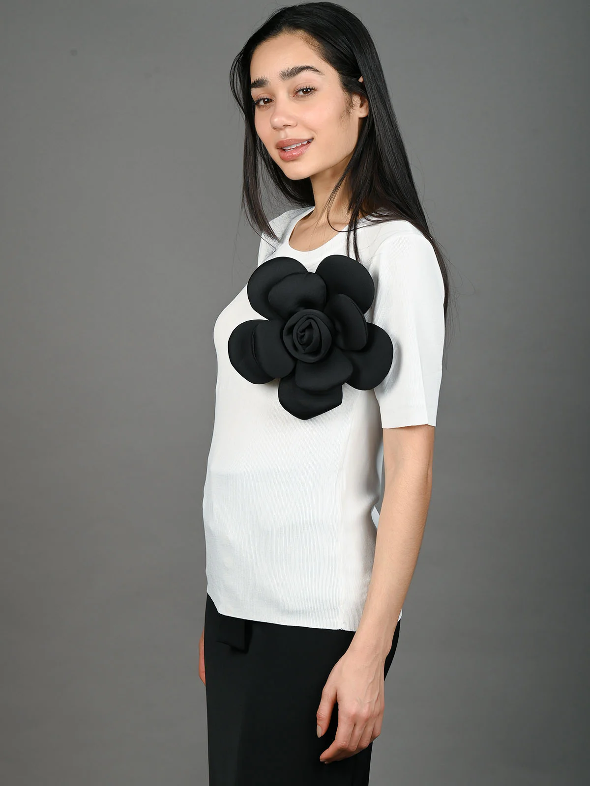 Odette White Cotton Rib Solid With Black Flower Top For Women - Image 2