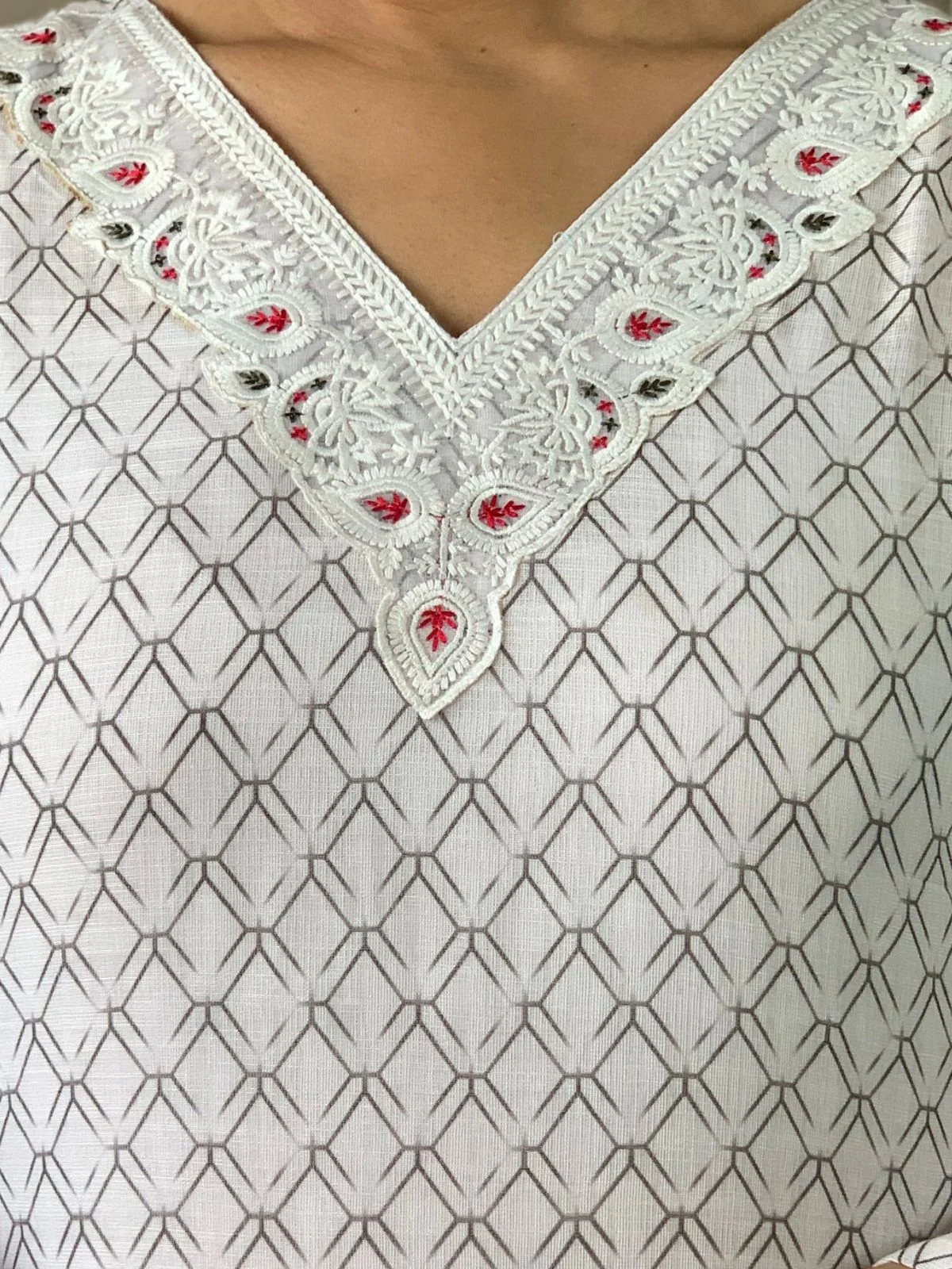 Odette White Embroidered Cotton Blend Stitched Kurta Salwar Set For Women - Image 5