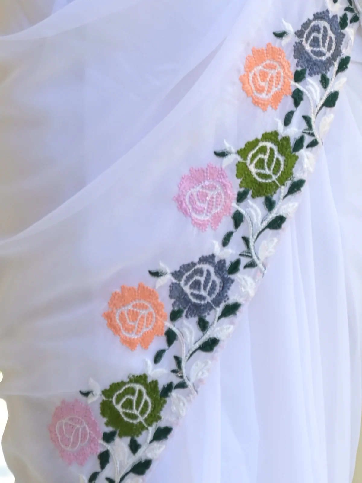 Odette White Embroidered Georgette Saree with Unstitched Blouse for Women - Image 5