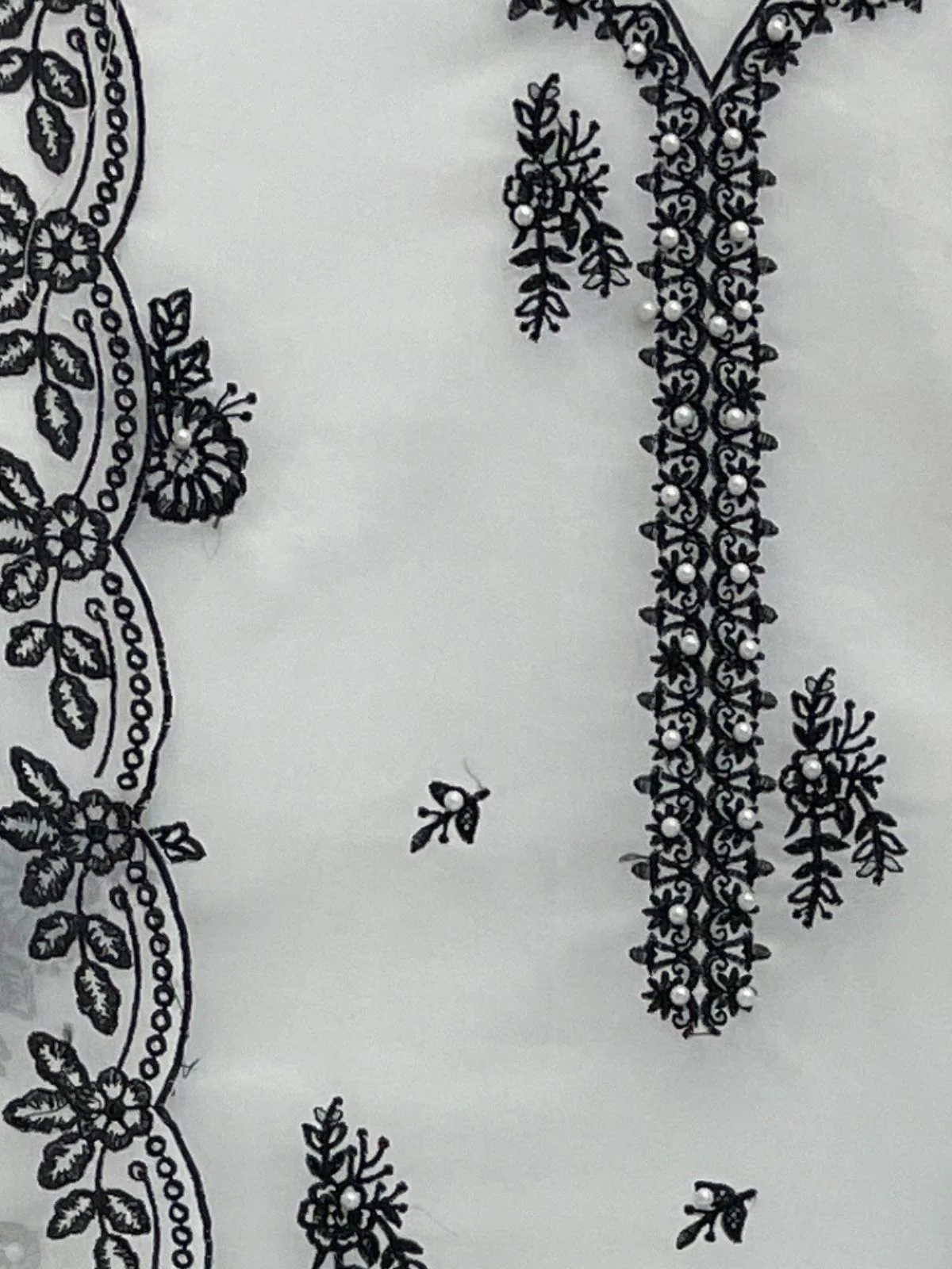 Odette White Georgette Embroidered Semi-Stitched Kurta Set For Women - Image 3