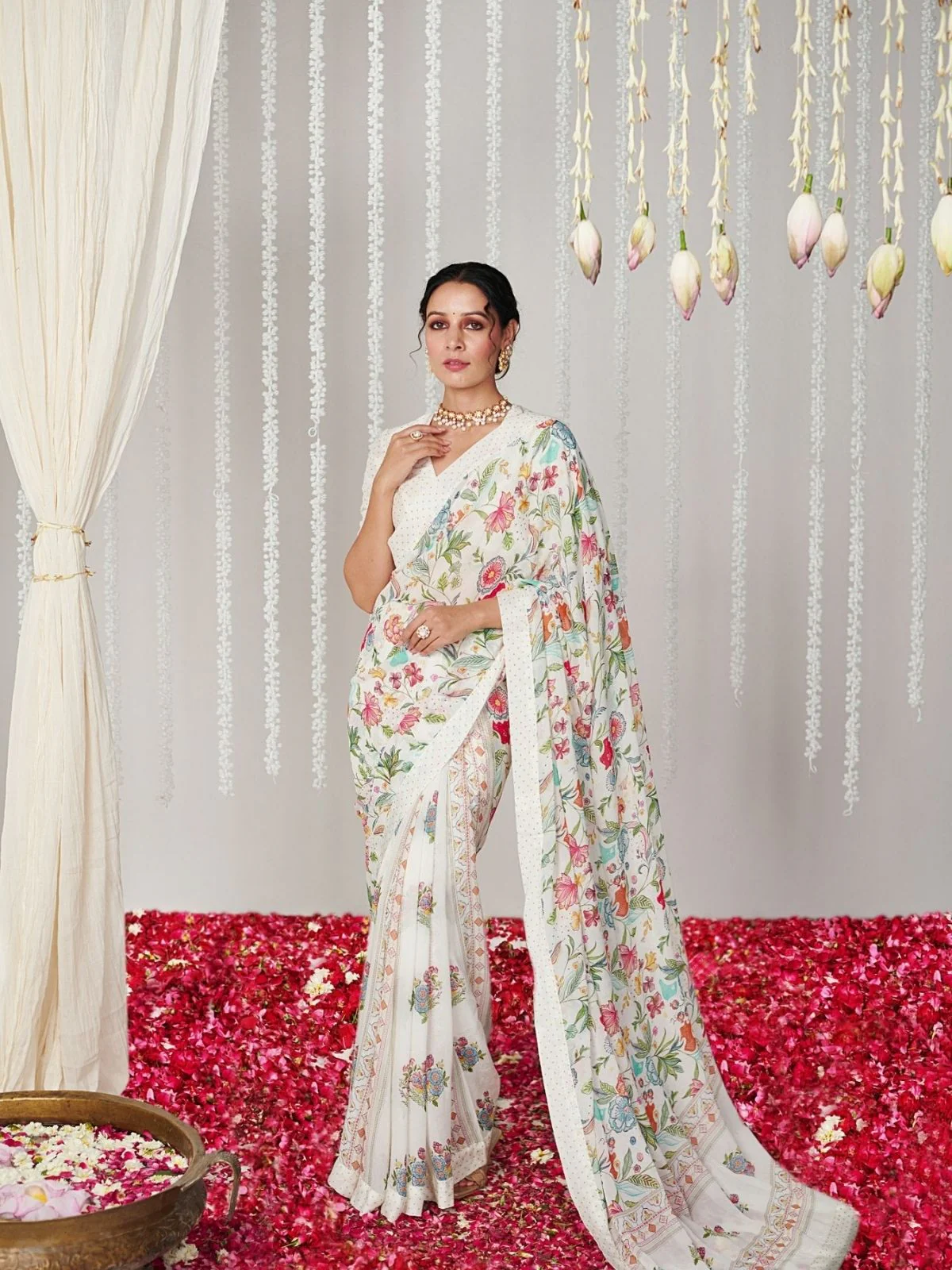 Odette White Georgette Printed Saree For Women - Image 2