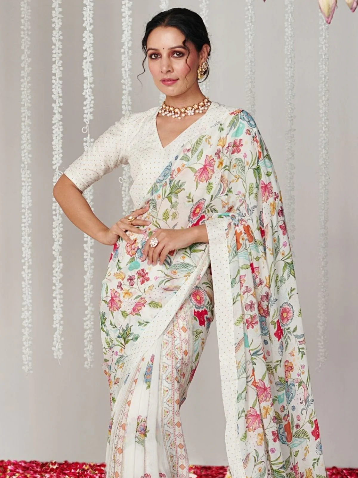 Odette White Georgette Printed Saree For Women - Image 4
