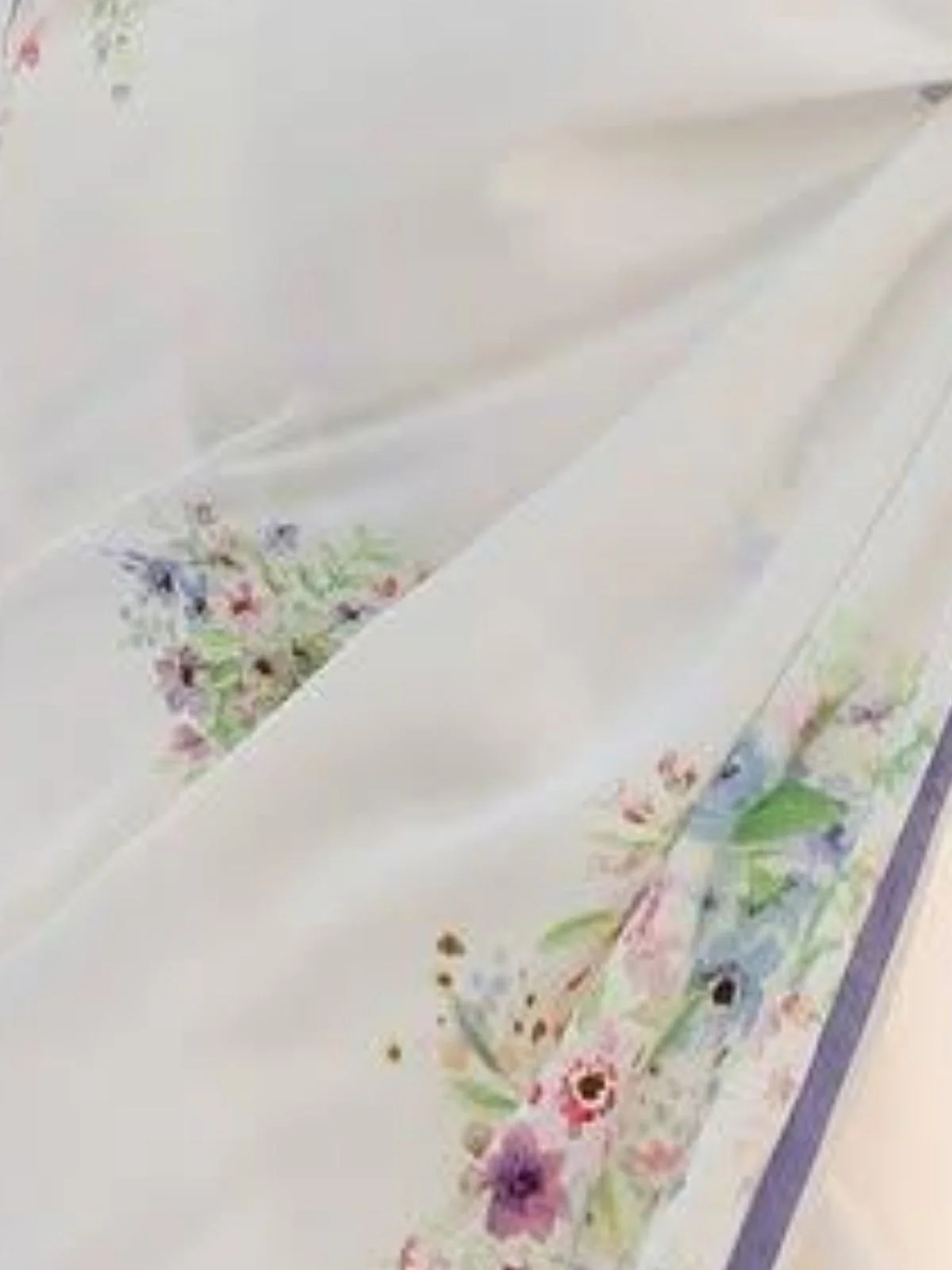 Odette White Georgette Printed Saree For Women - Image 4