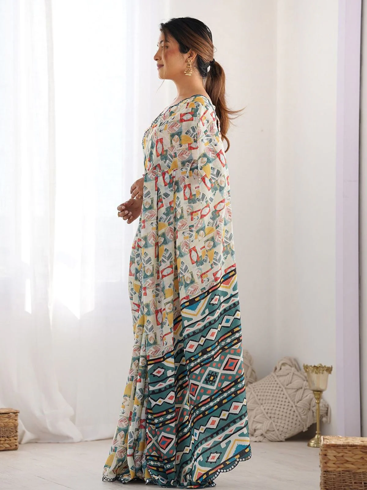 Odette White Georgette Printed Saree For Women - Image 2
