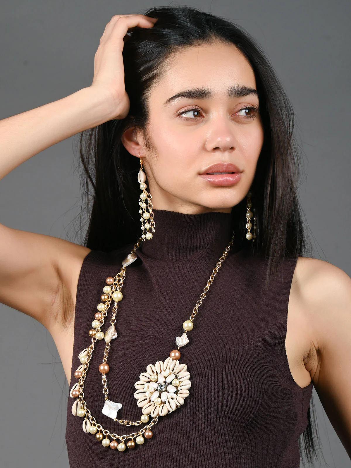 Odette White & Golden Alloy Embellished Jewellery Set For Women - Image 2