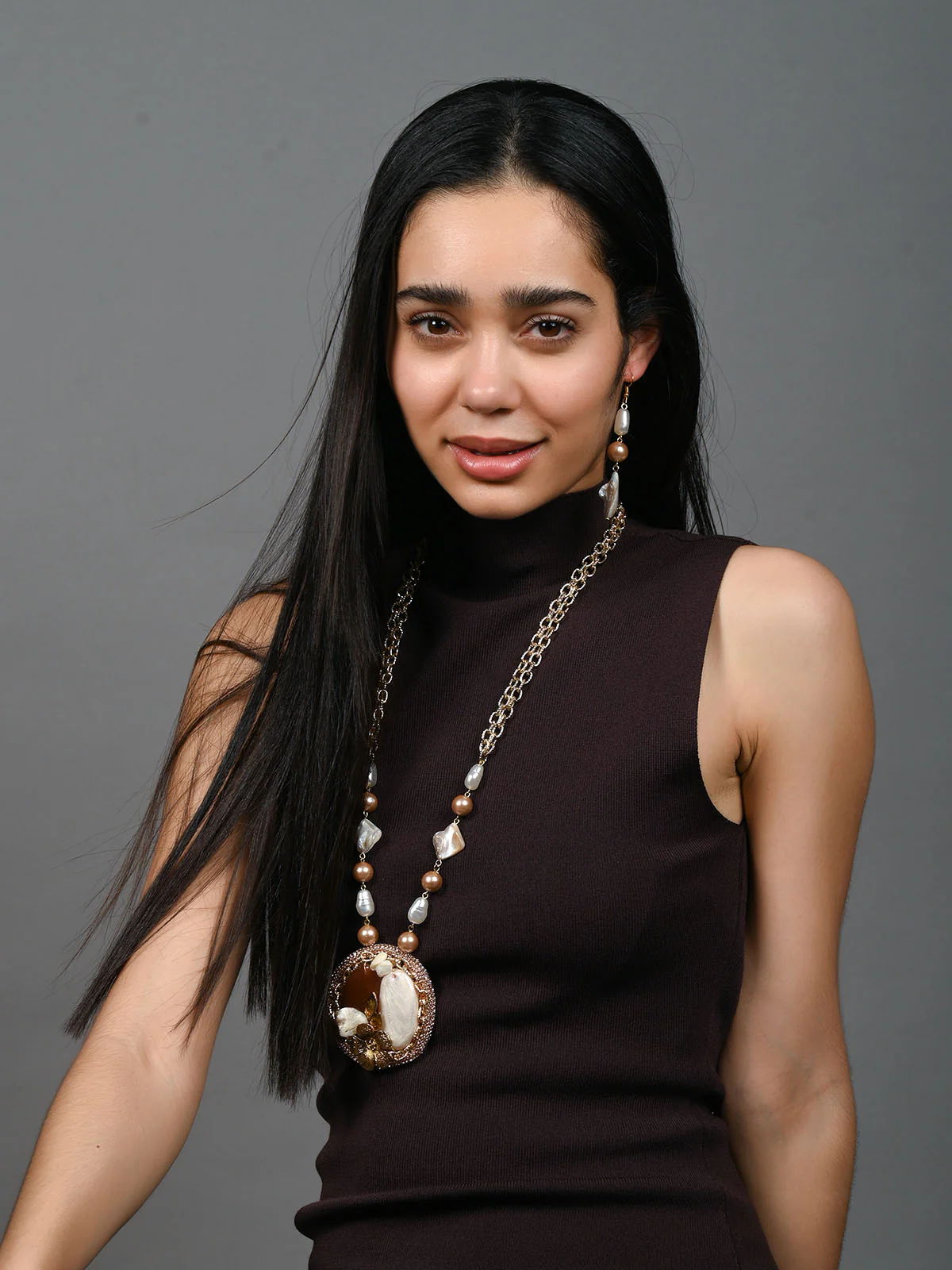 Odette White & Golden Alloy Embellished Jewellery Set For Women