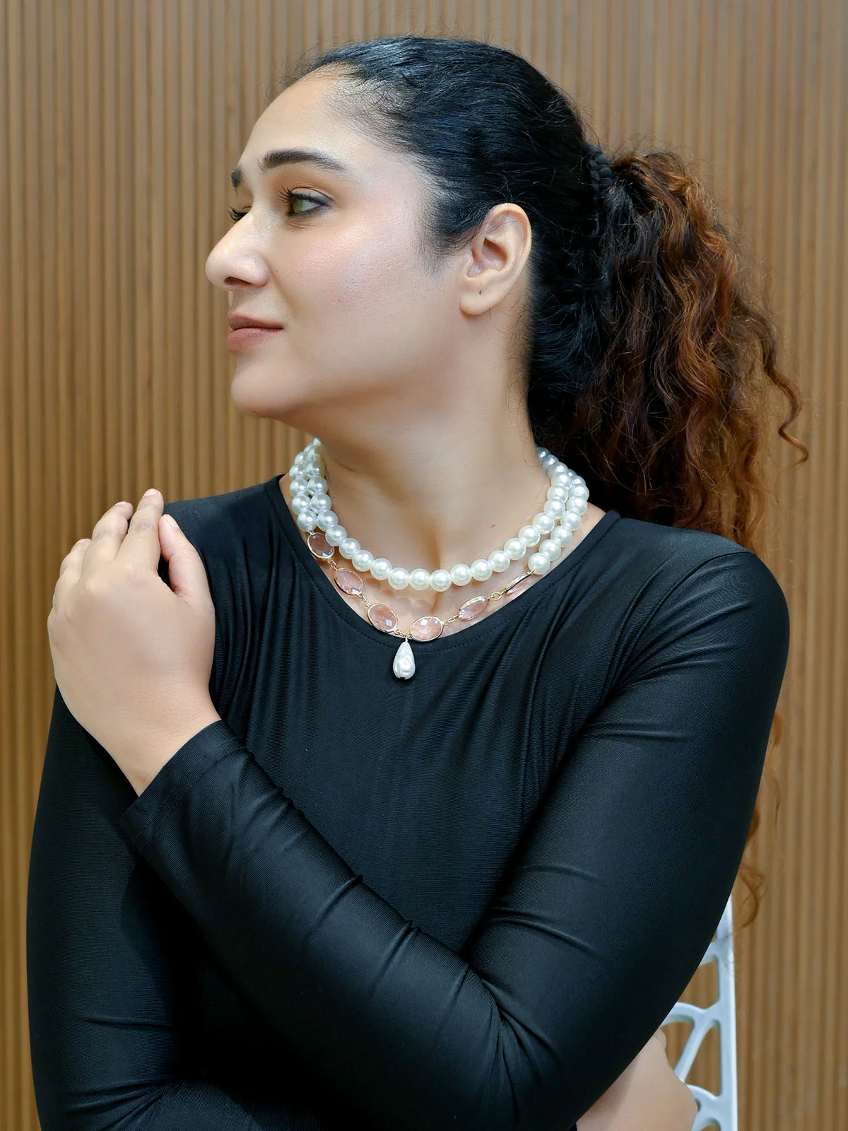 Odette White & Pink Alloy Embellished Neckpiece For Women - Image 5