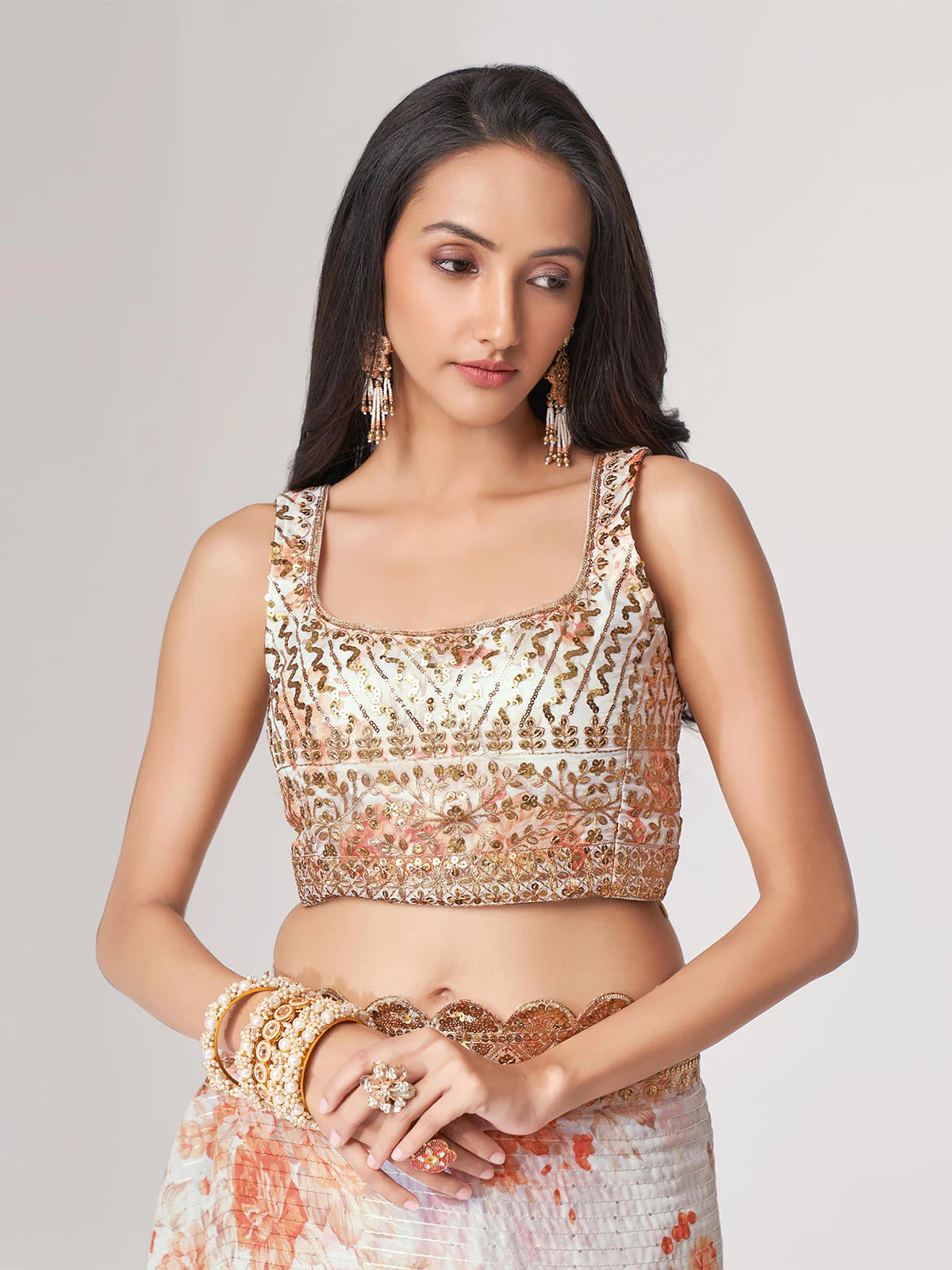 Odette White Printed Organza Saree With Unstitched Blouse For Women - Image 5