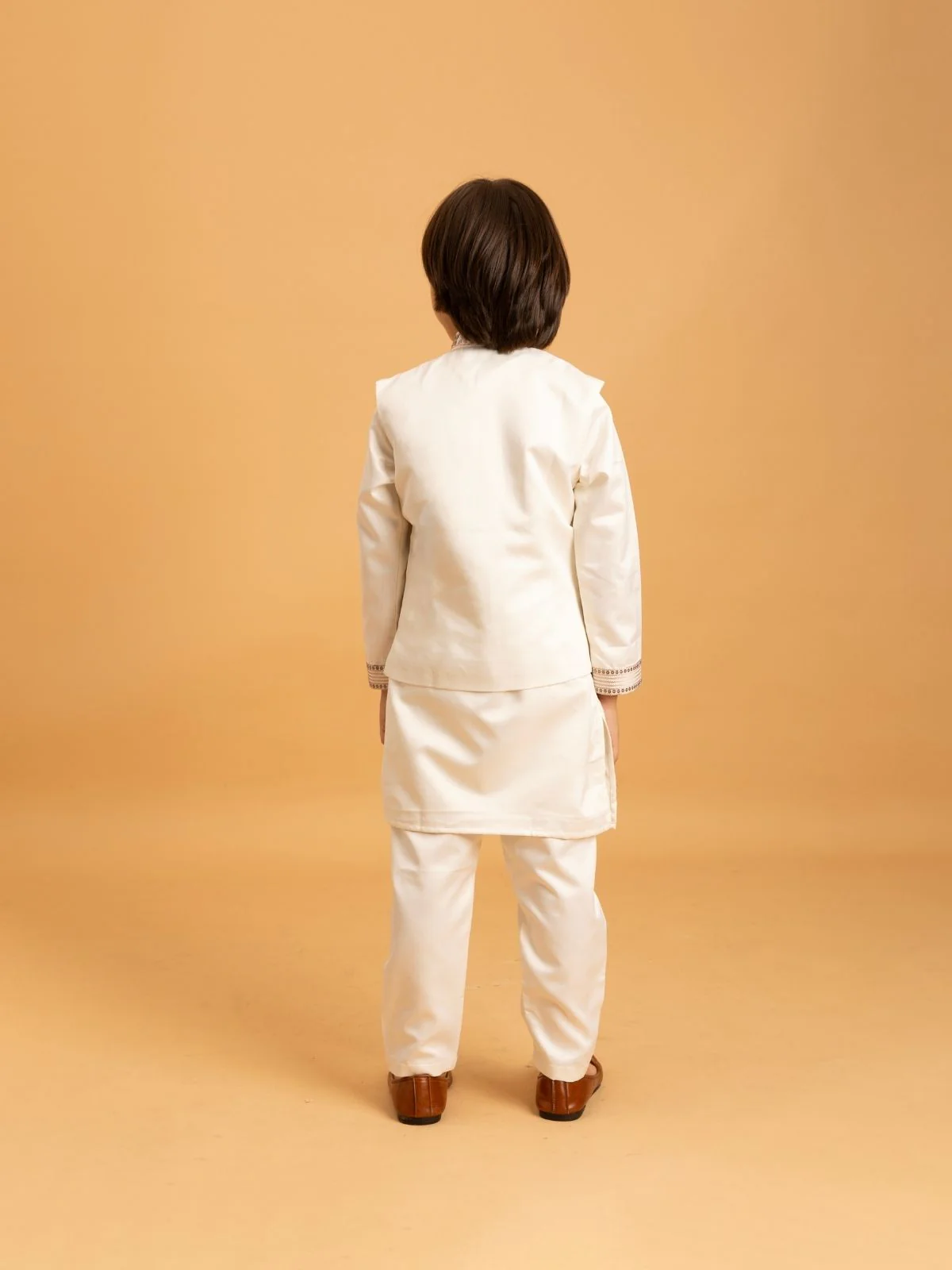 Odette White Satin Embellished Stitched Kurta Set For Kids - Image 3