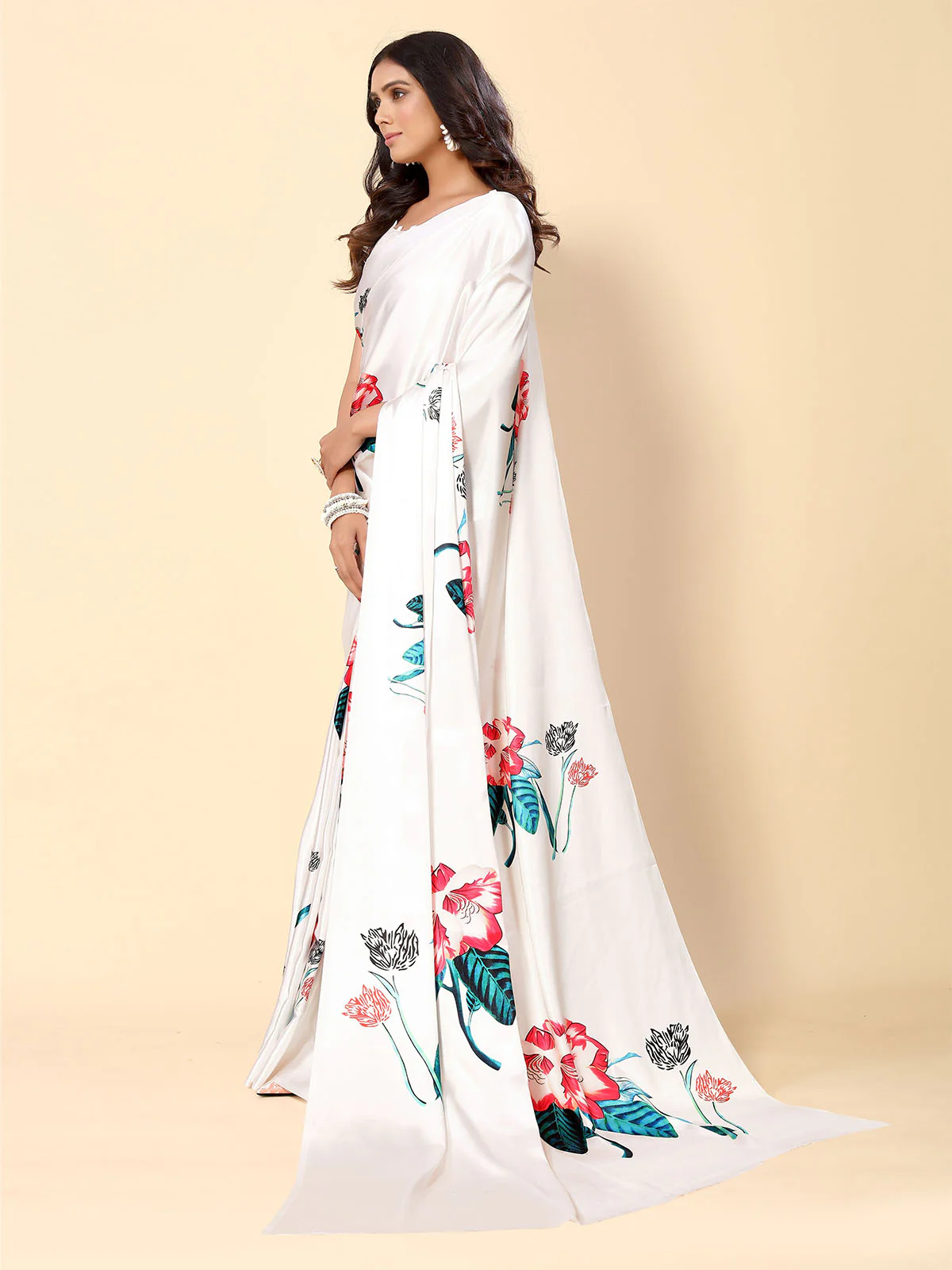 Odette White Satin Printed Saree With Unstitched Blouse For Women - Image 3