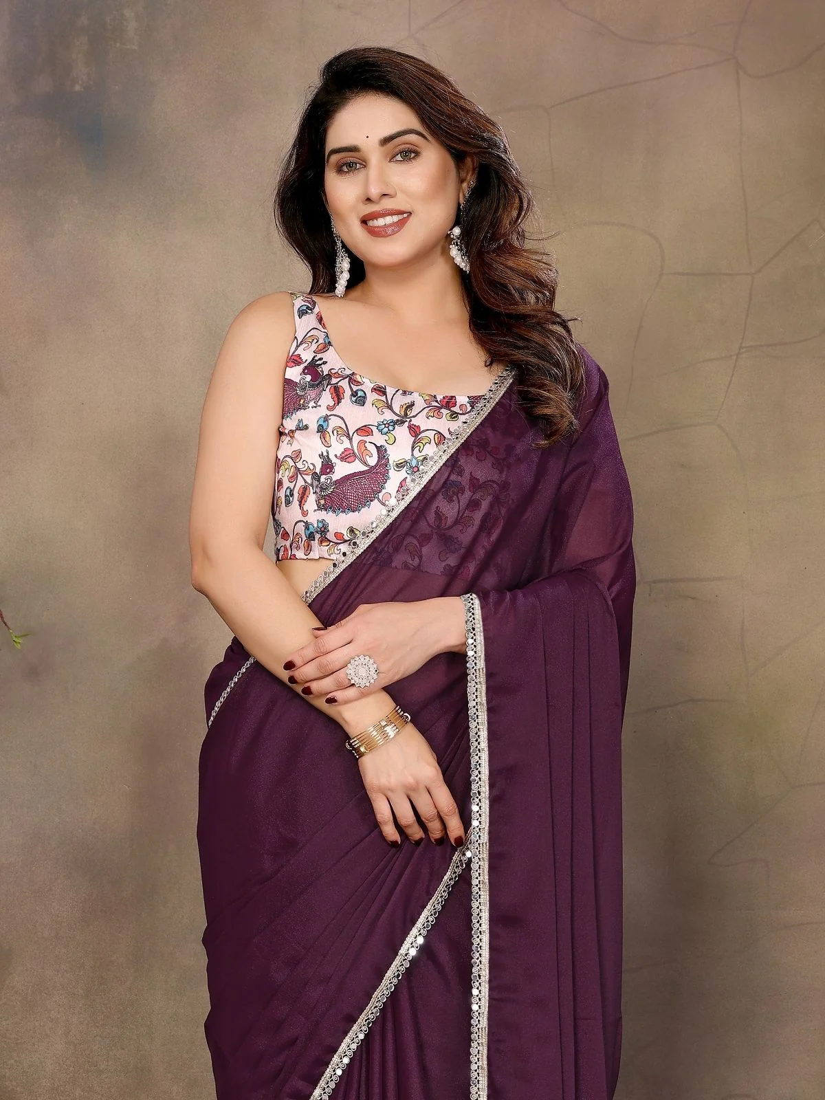 Odette Wine Georgette Plain Saree With Unstitched Blouse For Women - Image 5