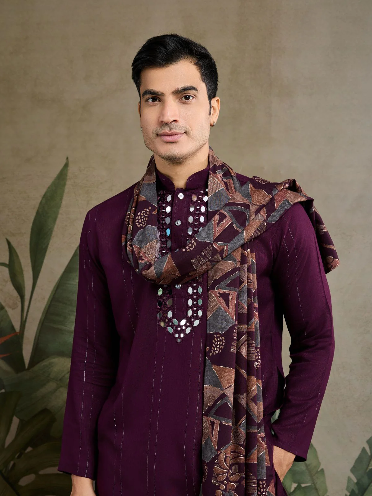 Odette Wine Viscose Rayon Woven Kurta For Men - Image 5