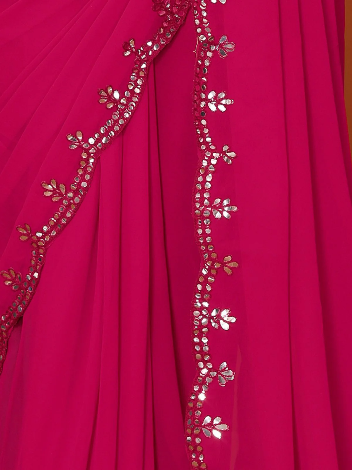 Odette Women Magenta Georgette Mirror Work Saree With Unstitched Blouse - Image 4