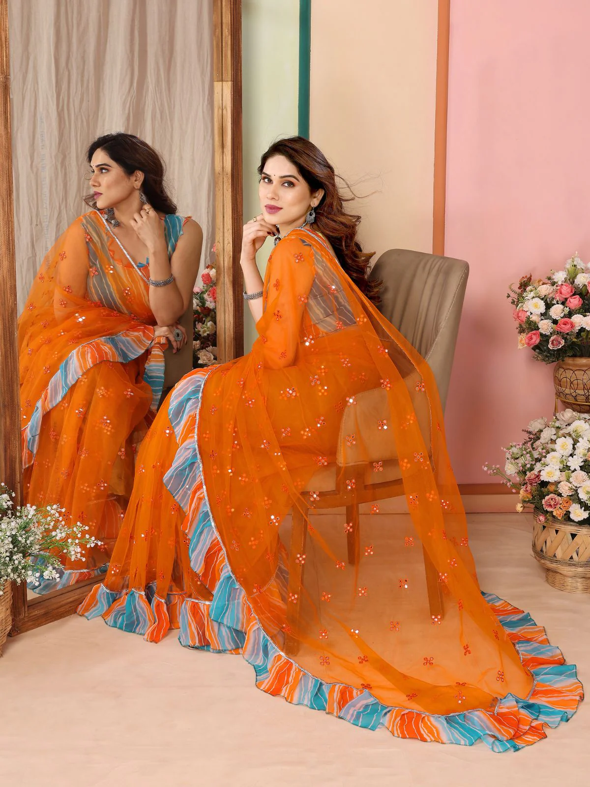 Odette Women Orange Net Mirror Work Saree With Unstitched Blouse - Image 3