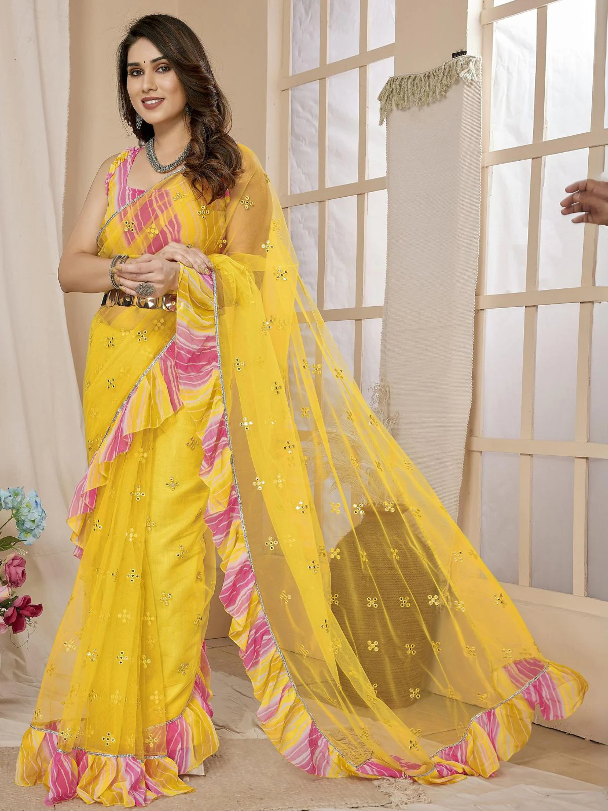 Odette Women Yellow Net Mirror Work Saree With Unstitched Blouse - Image 3