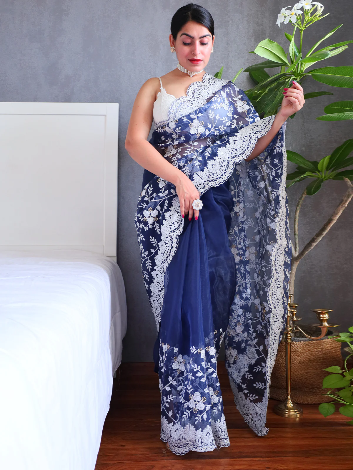 Odette Blue Organza  Saree with unstitched Blouse For Women - Image 3
