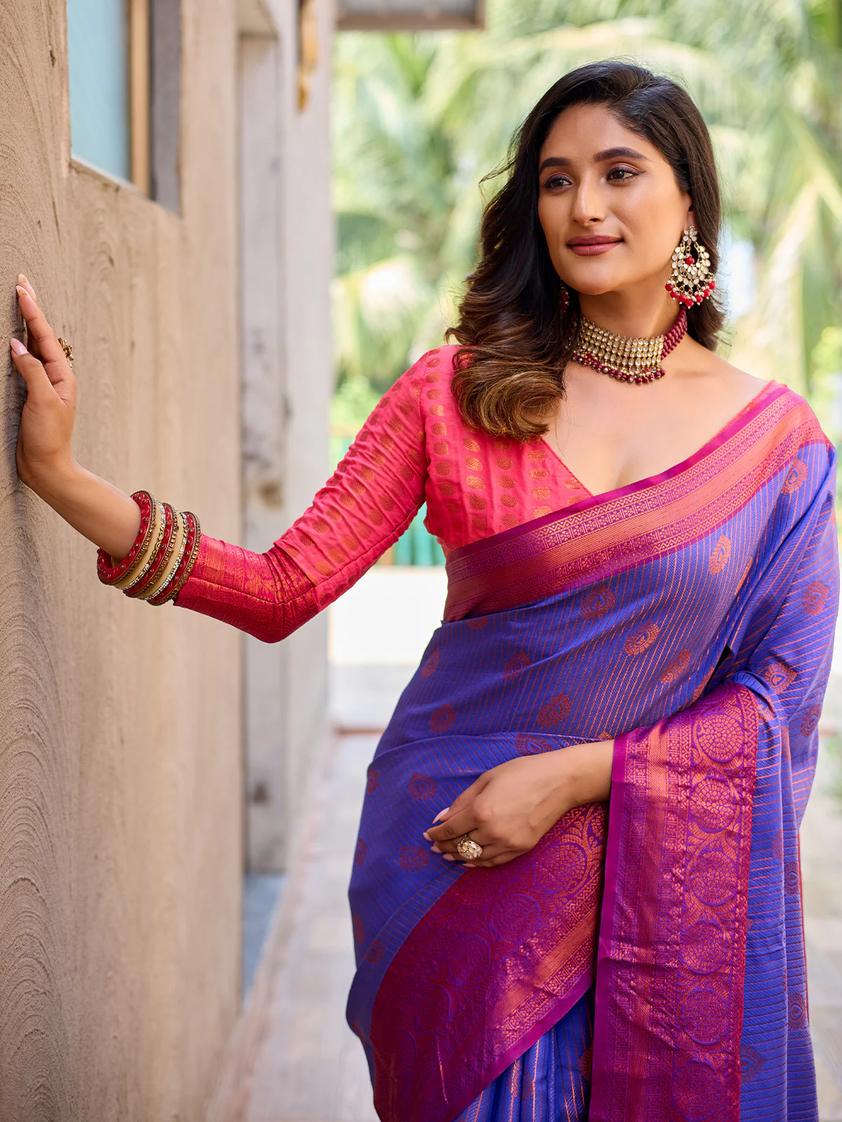 Odette Women's Blue Silk  Saree with unstitched Blouse - Image 4